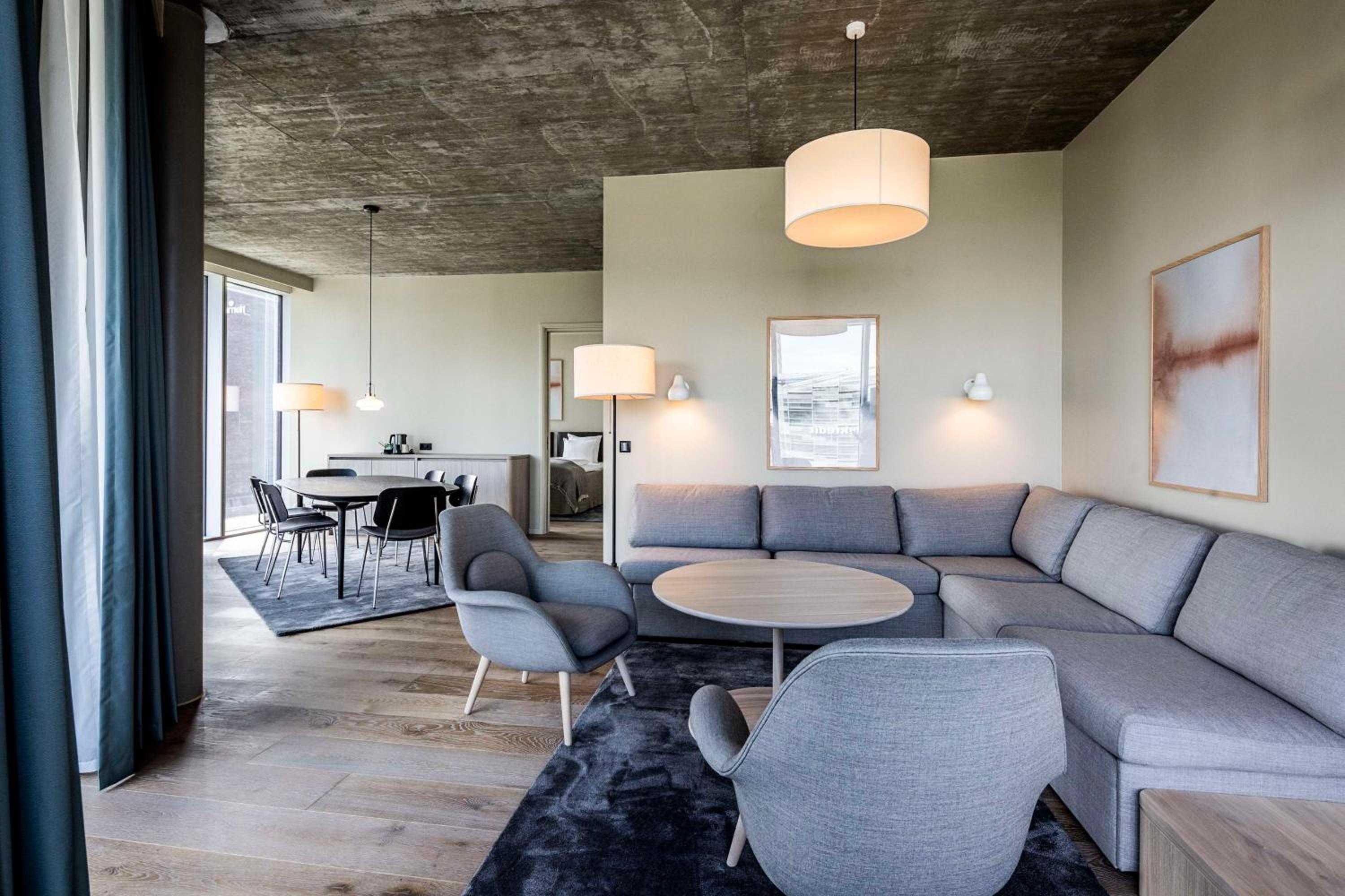 Executive Suite - Wellness and pool access excluded