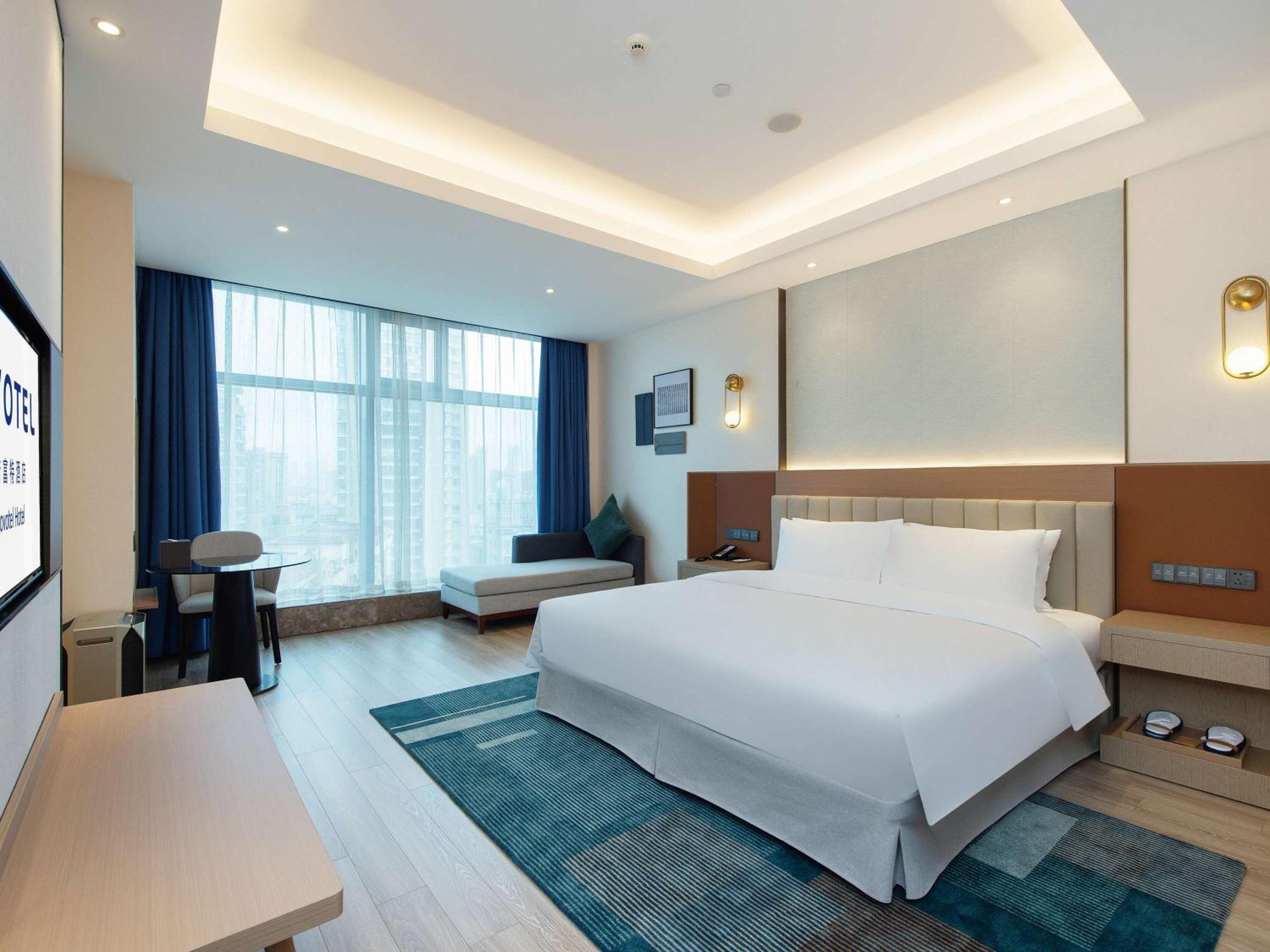 Standard King Room