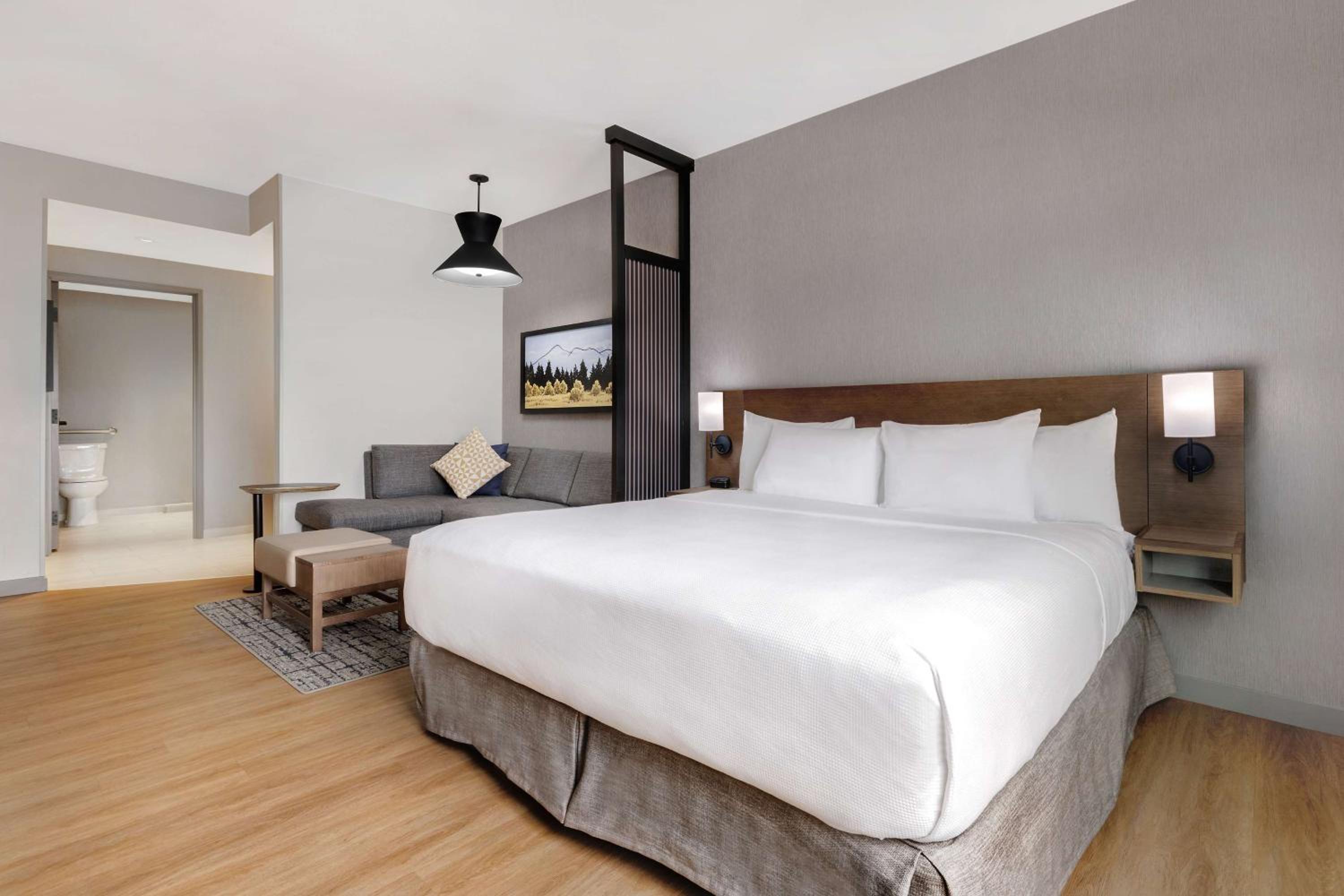 King Room with Sofa Bed and Accessible Tub - Photo 1