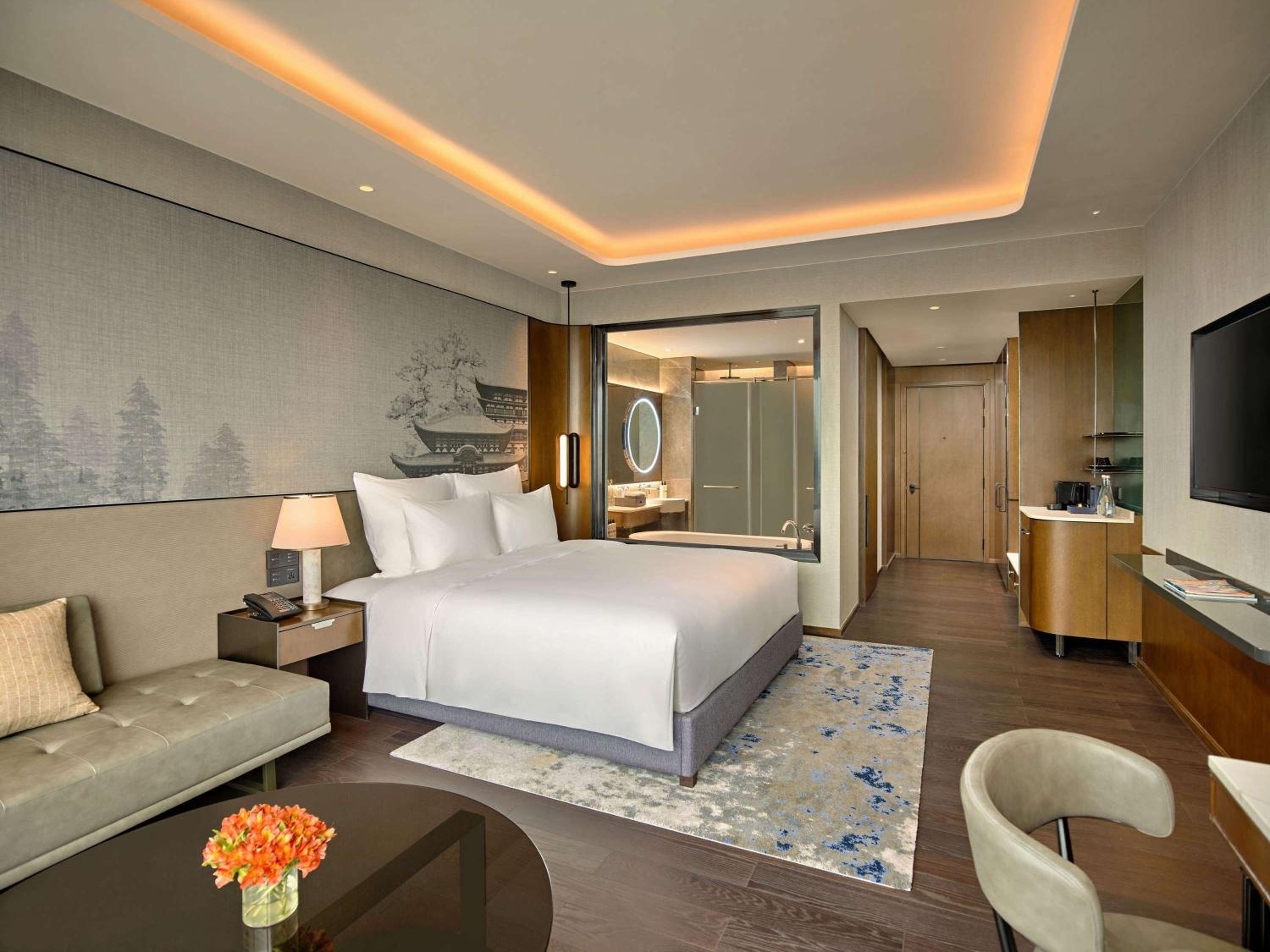 Deluxe Executive King Room - Lounge Access - Photo 4