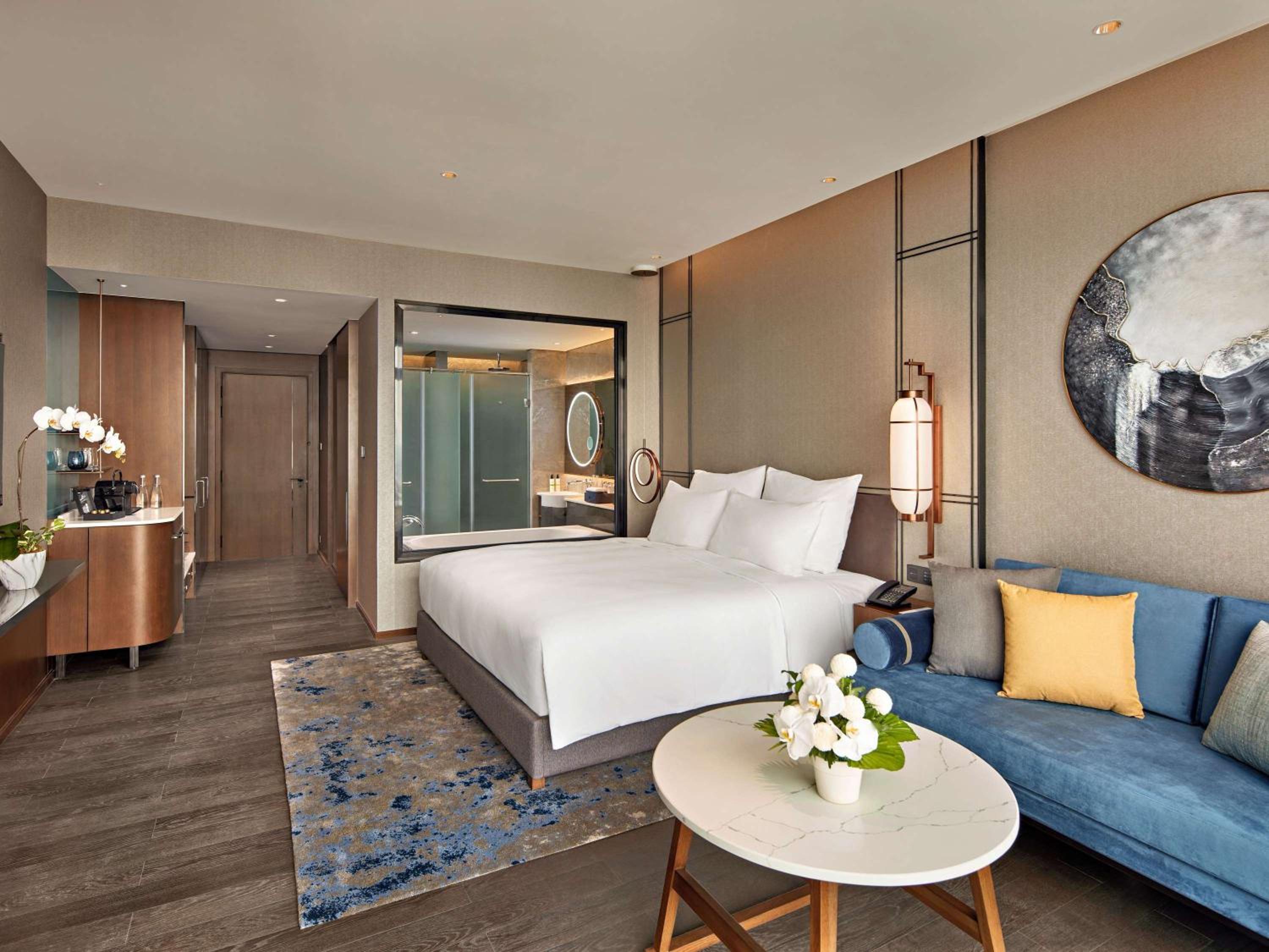 Superior King Room - Photo 4