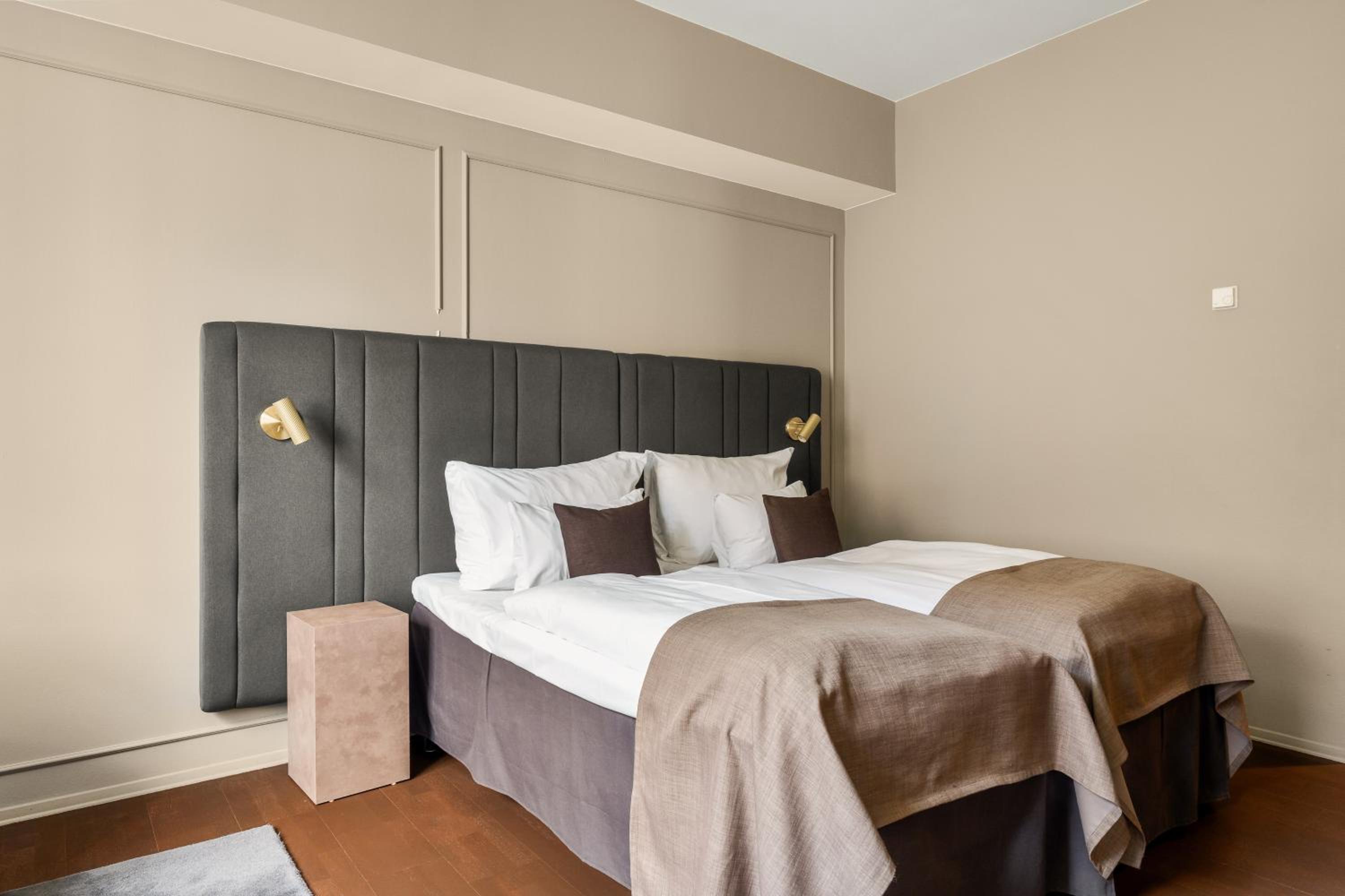 Standard Twin Room - Photo 1