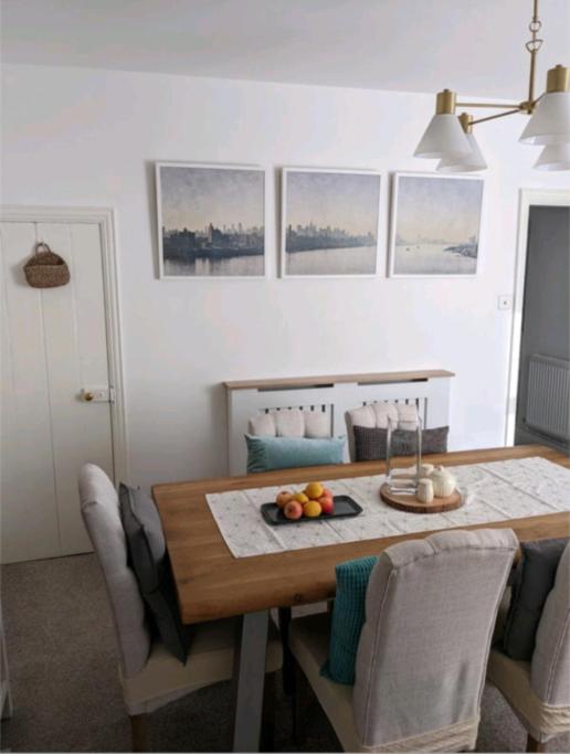 Three-Bedroom Home photo 3