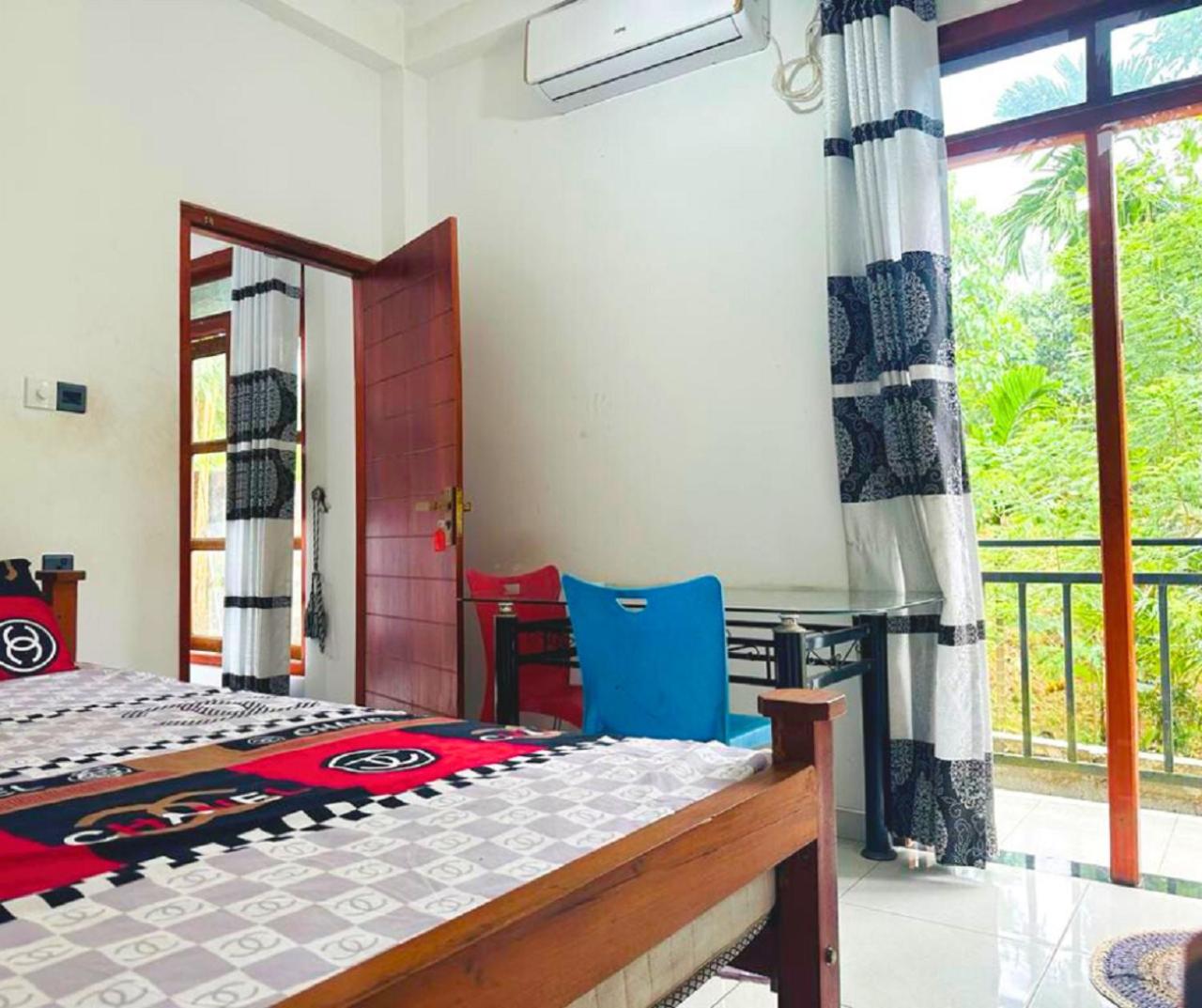 Deluxe Double Room With Balcony photo 3