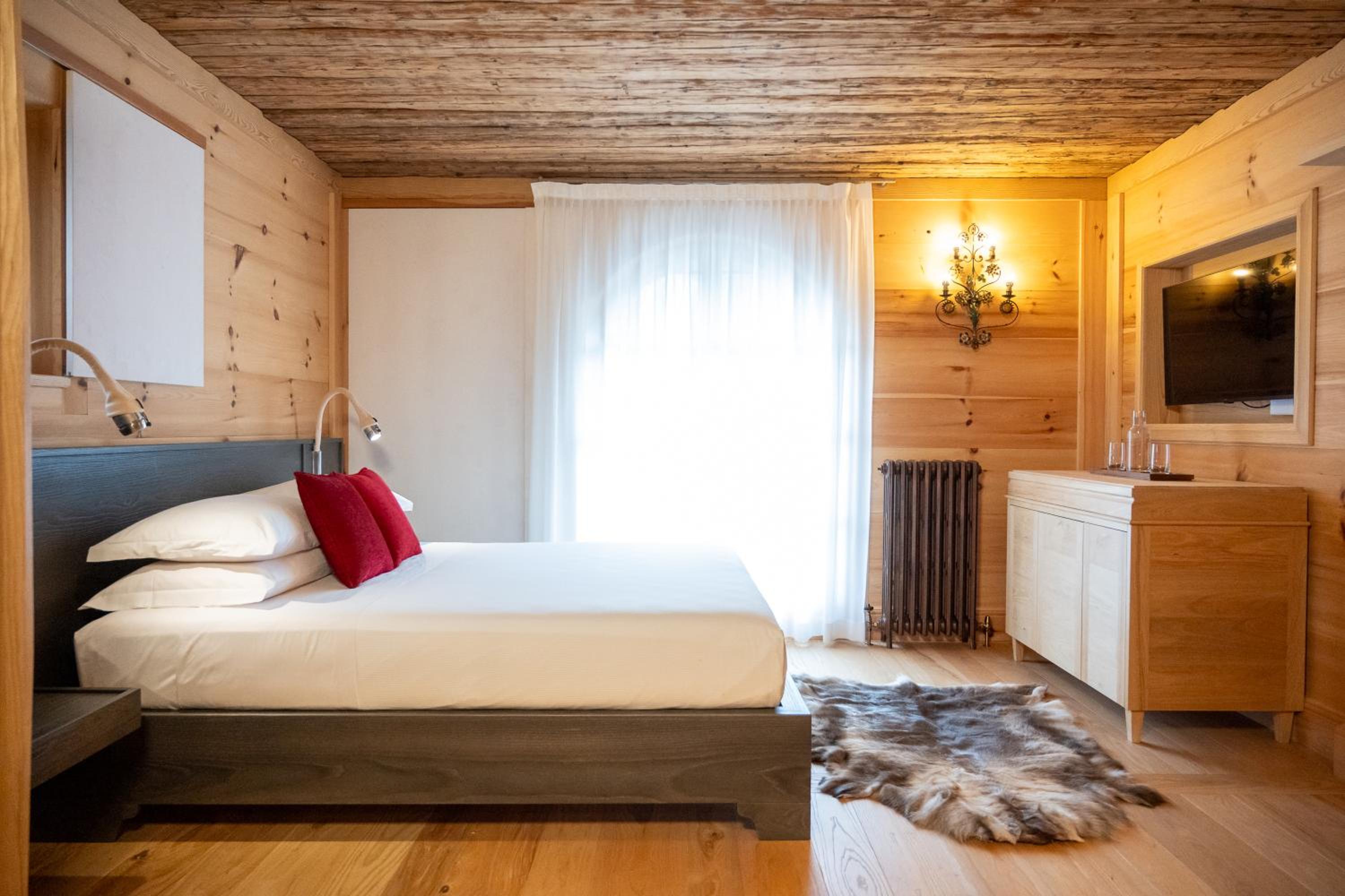 Large Double Room