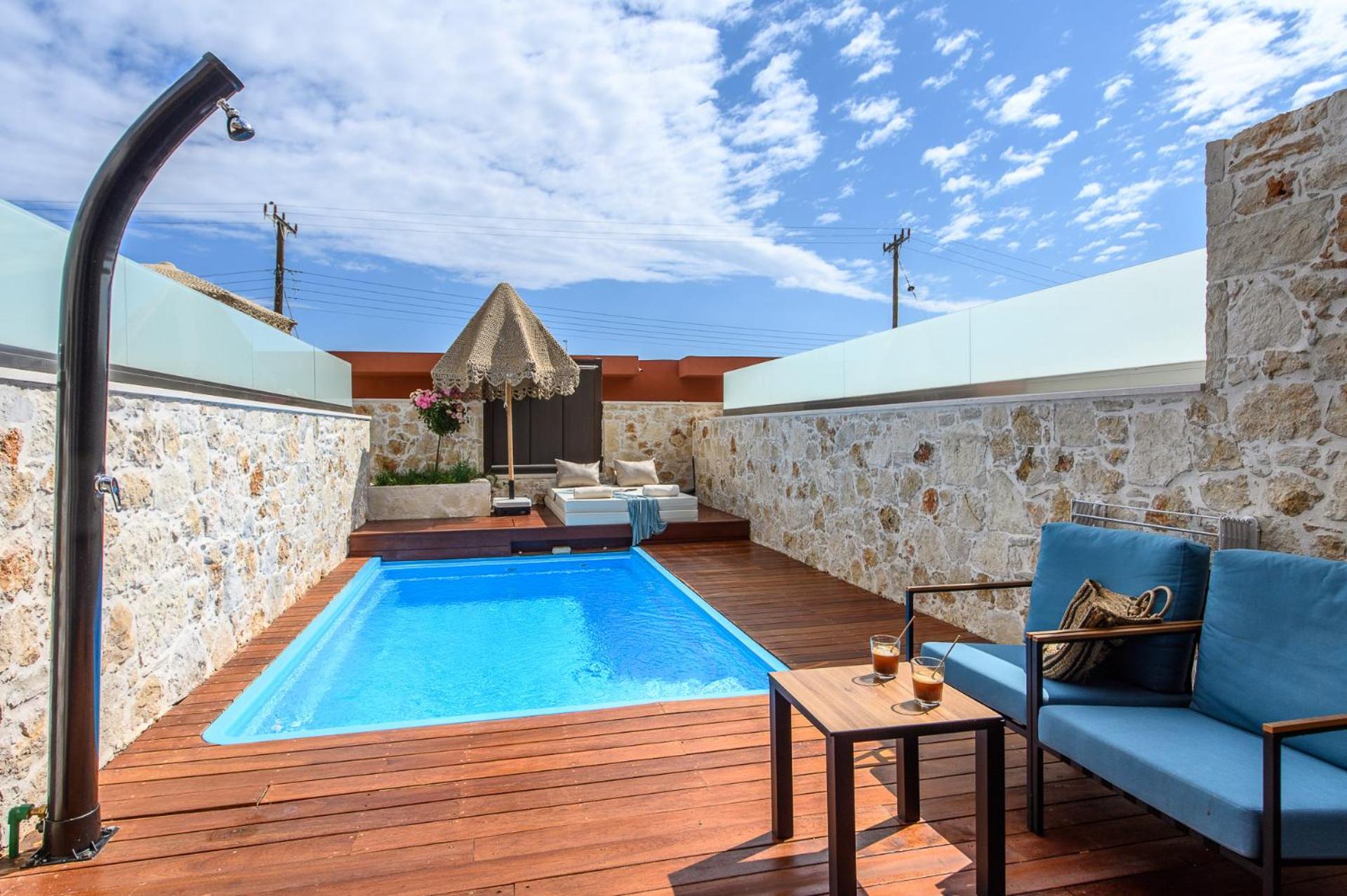 Premium Room Inland View Private Pool - Photo 11