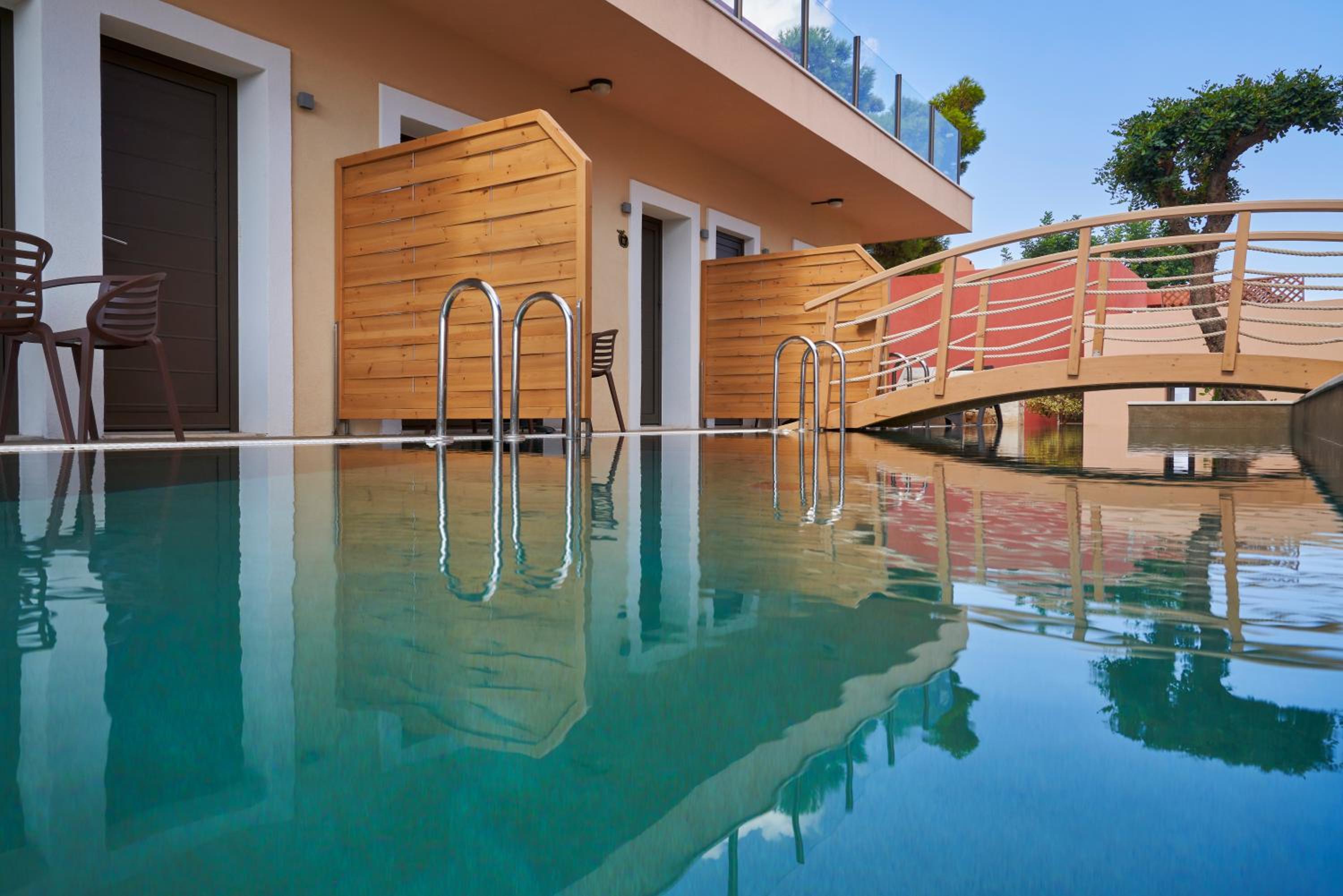 Premium Room Inland View Private Pool - Photo 9
