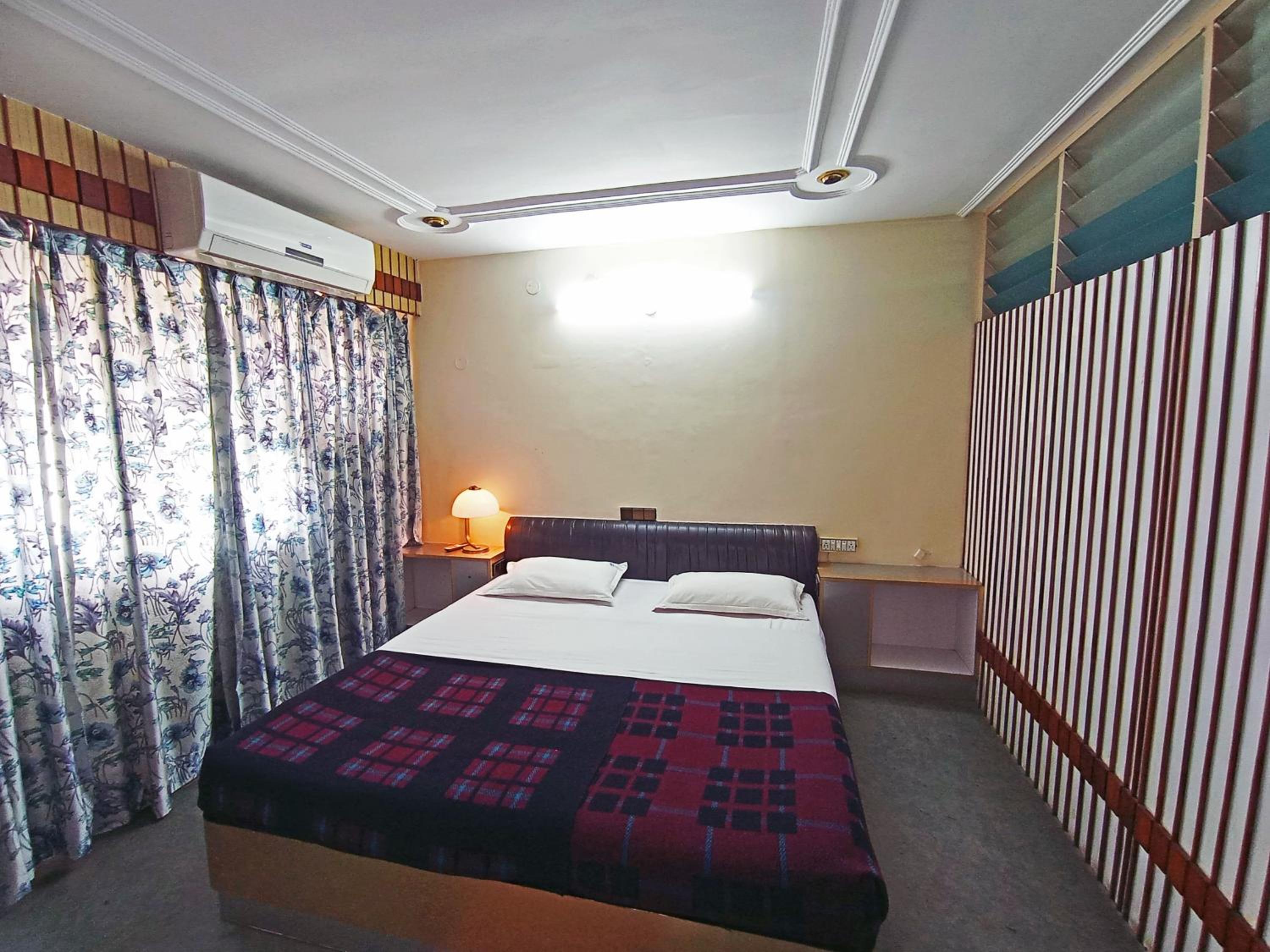 Deluxe Double Room - Photo 19