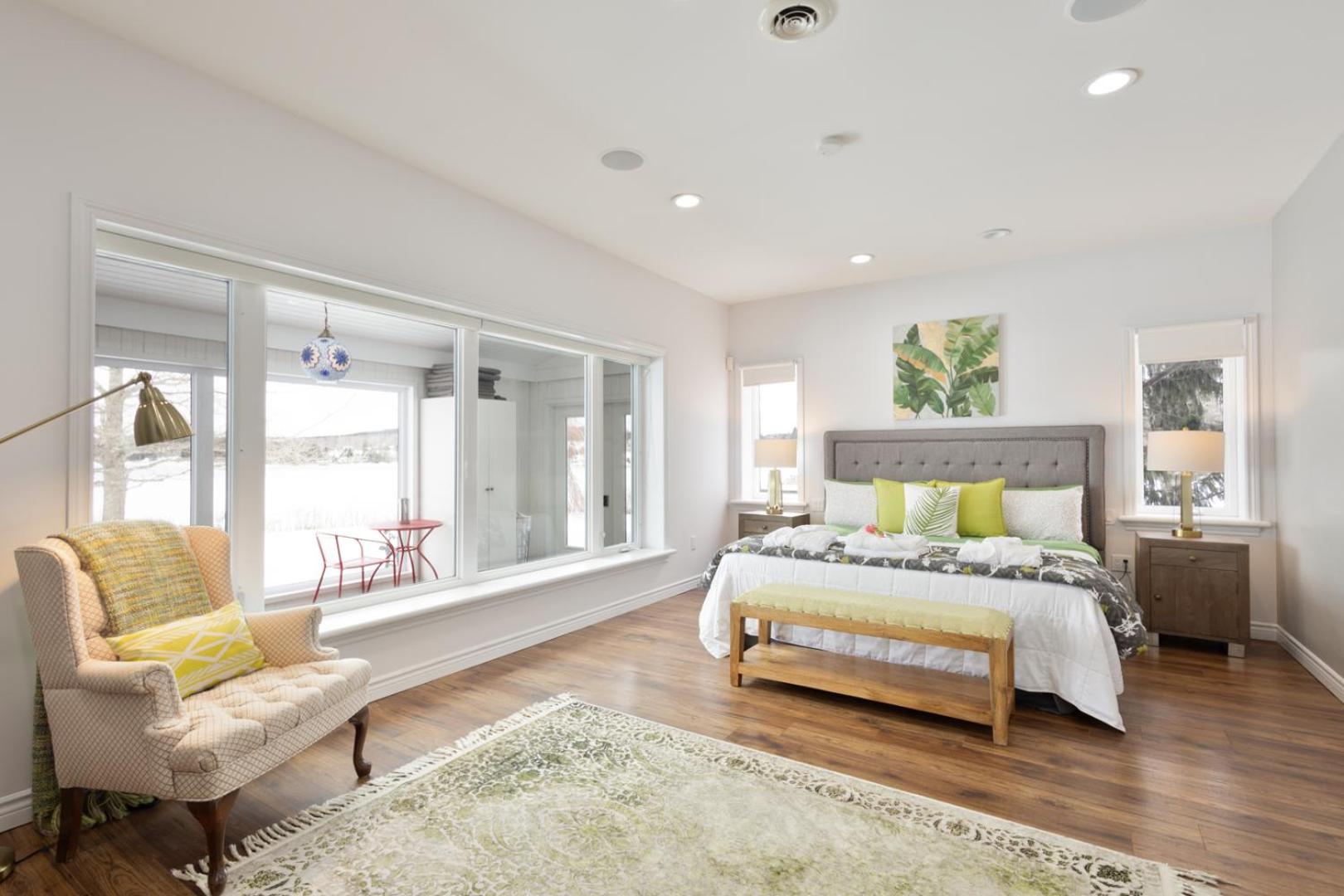 Deluxe King Room
