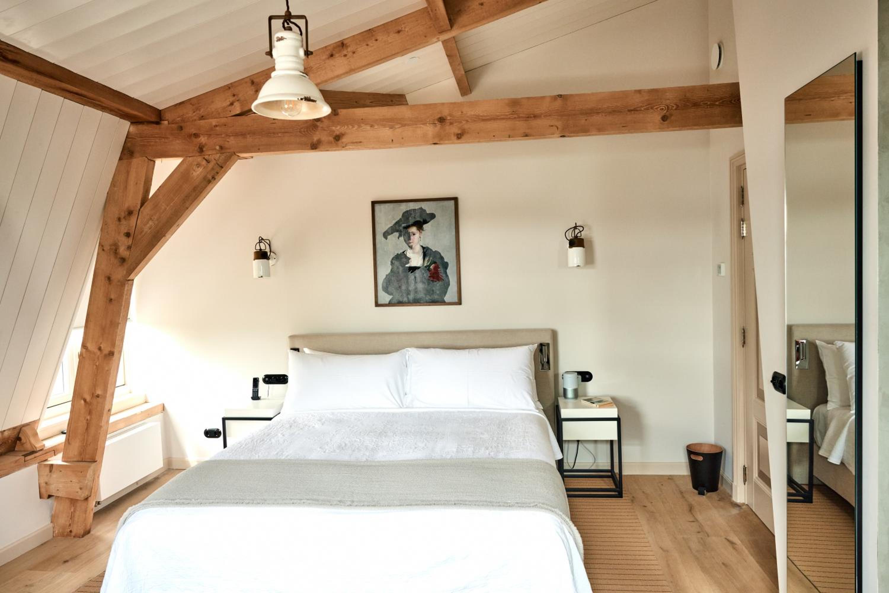 Large Double Room photo 1
