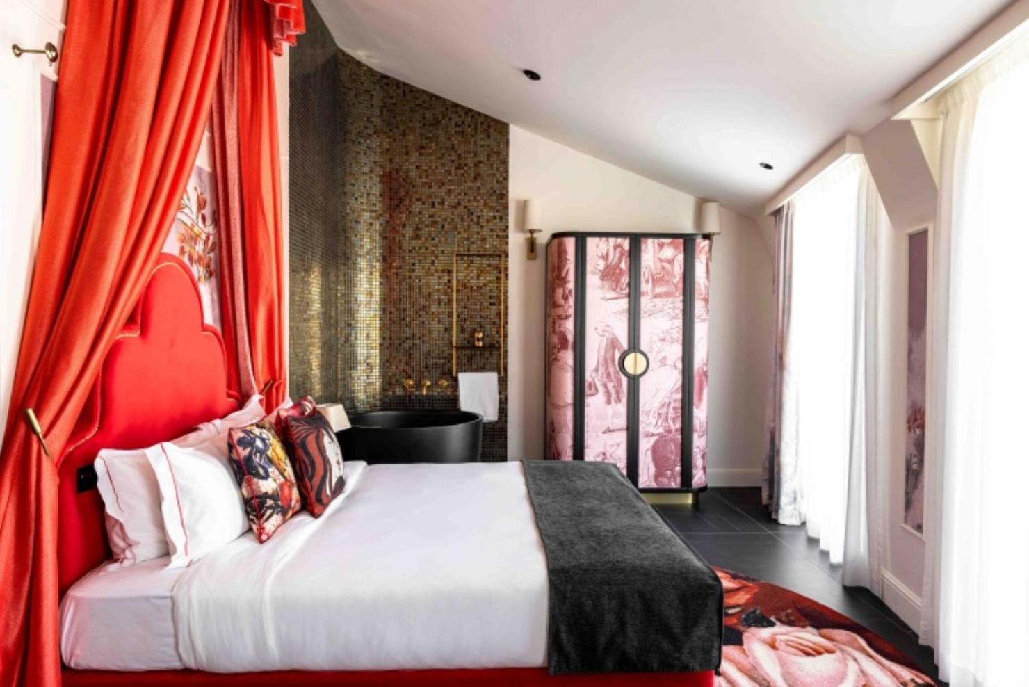 King Suite with Spa Bath