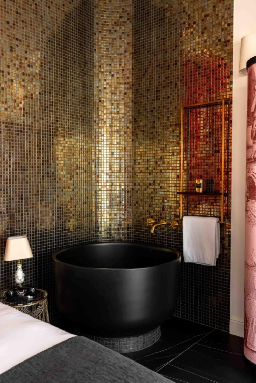 King Suite with Spa Bath