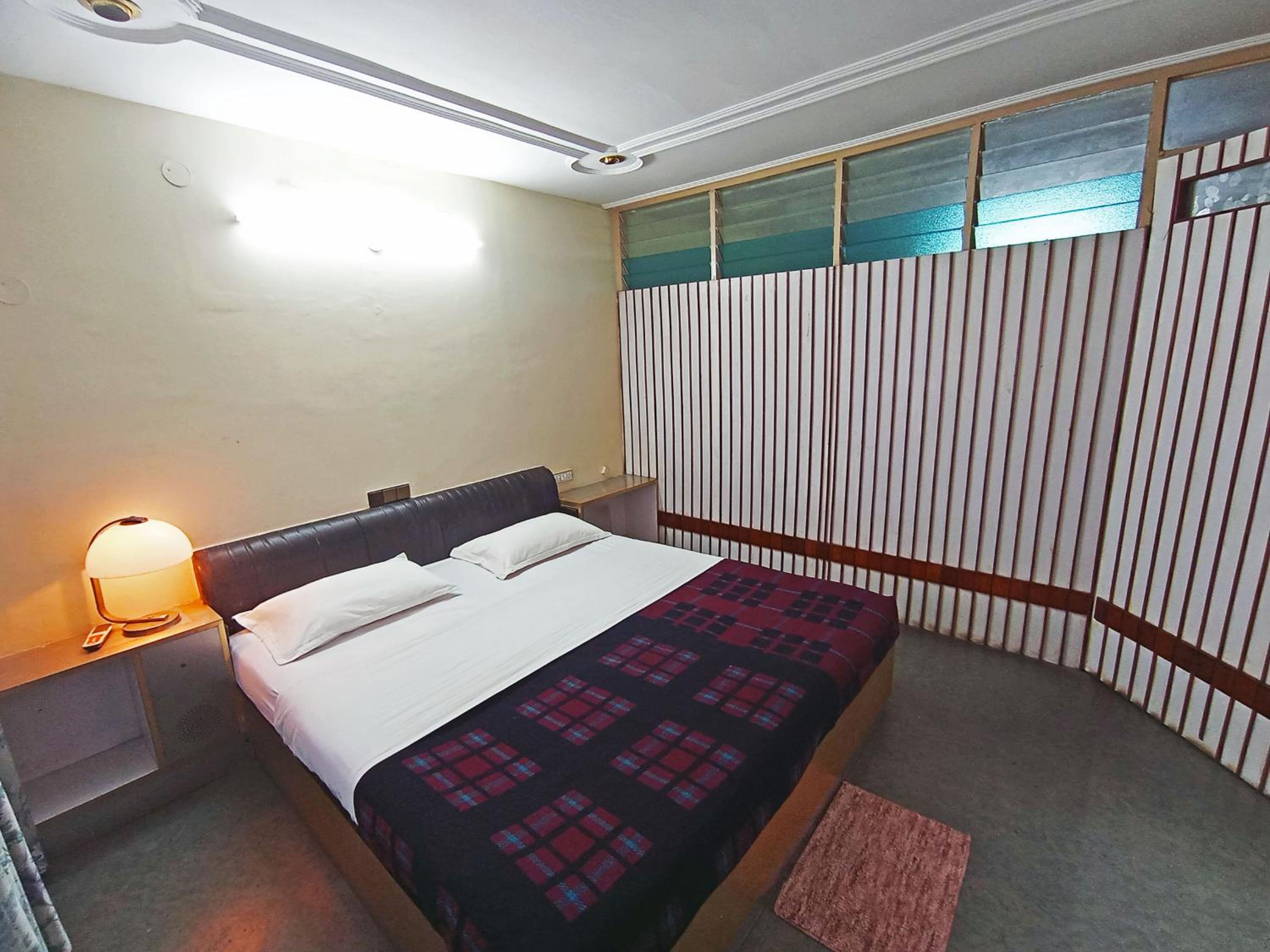 Deluxe Double Room - Photo 16