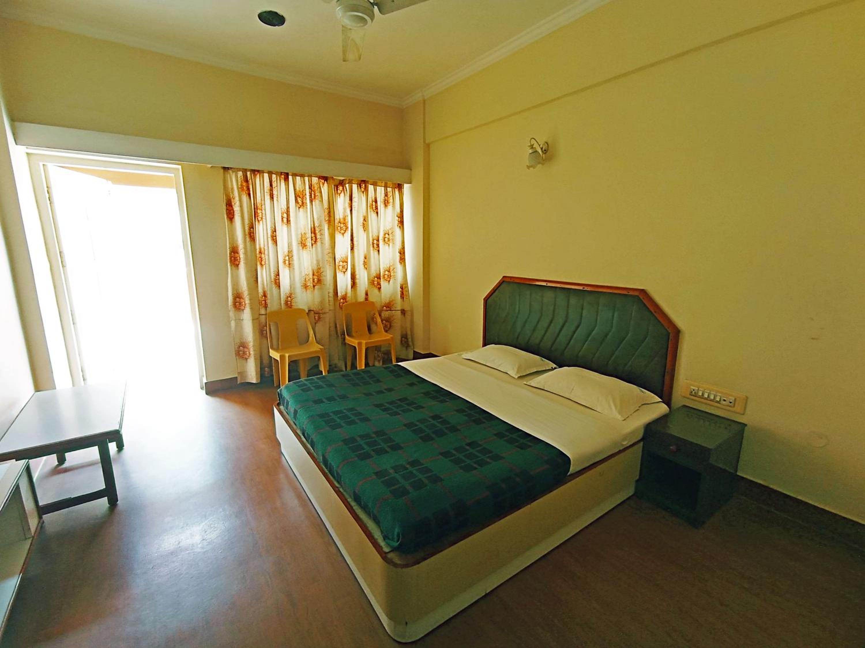 Budget Double Room - Photo 3