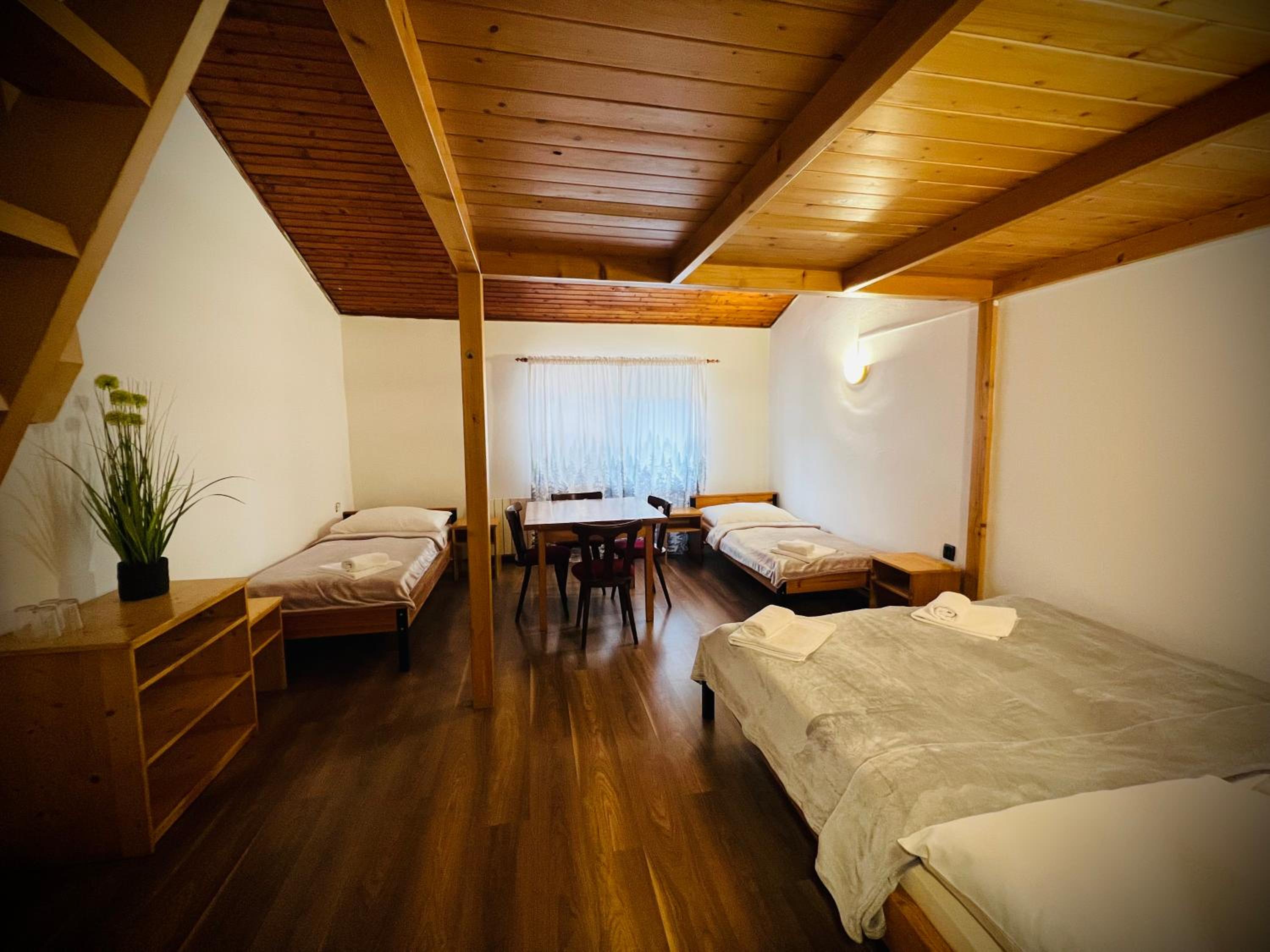 Superior Quadruple Room photo 2