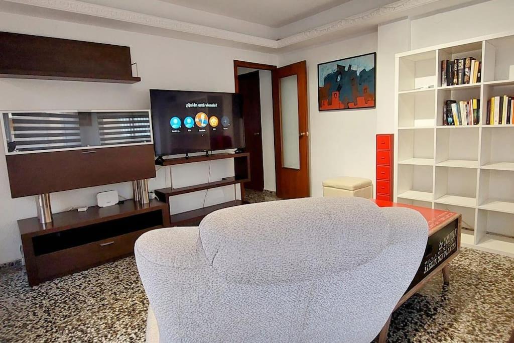Two-Bedroom Apartment photo 2
