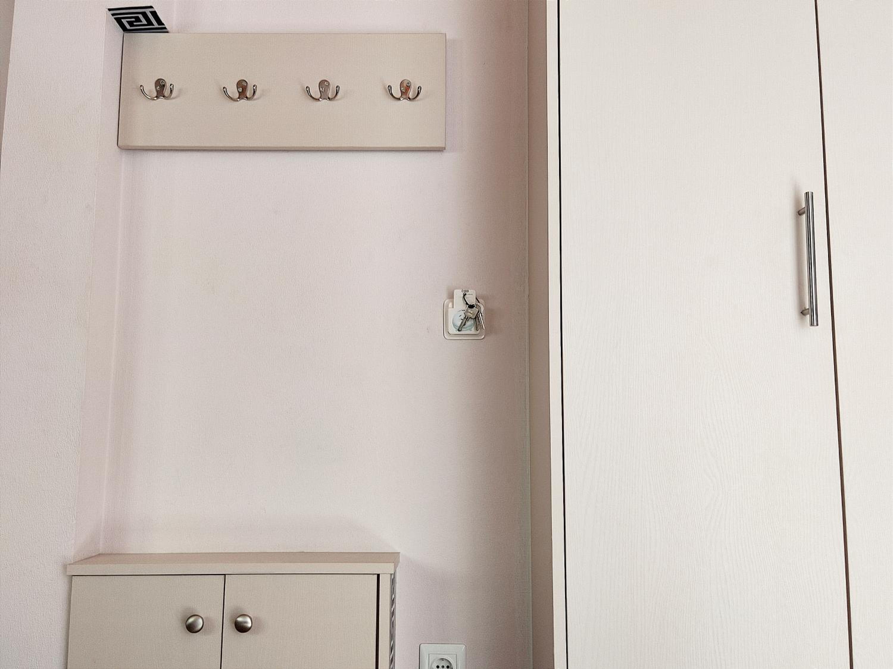 Three-Bedroom Apartment - Photo 23
