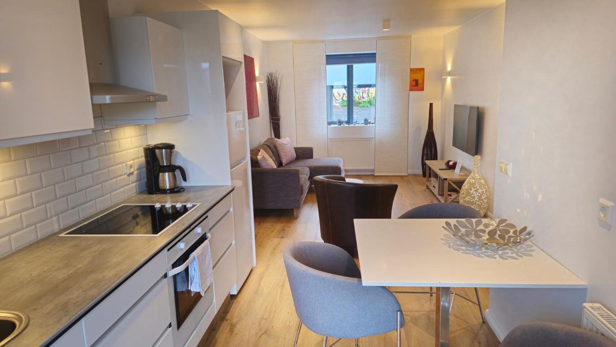 One-Bedroom Apartment (3 Adults) - Bergstadastræti 12 photo 2