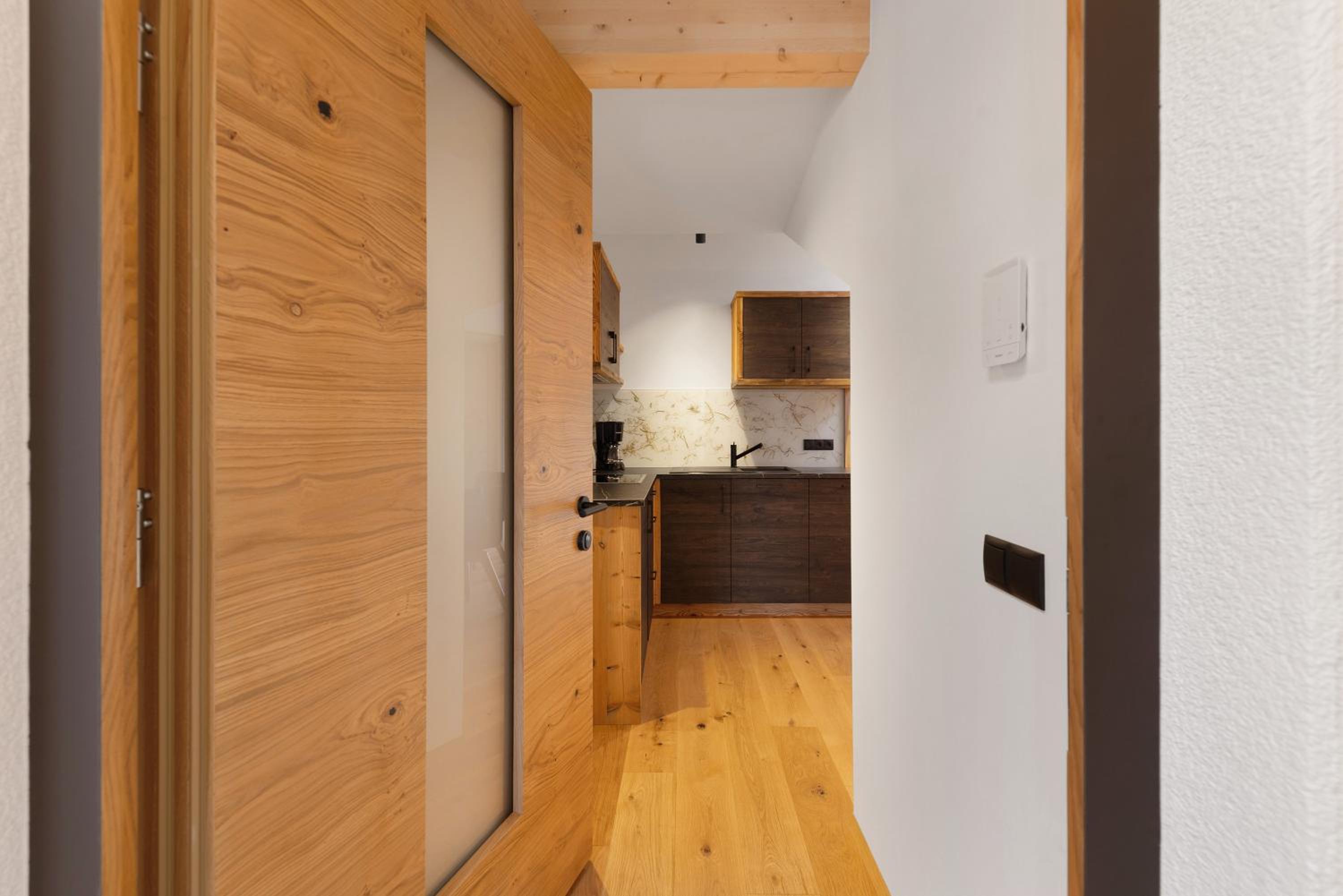 Two-Bedroom Deluxe Apartment with Garden View photo 2
