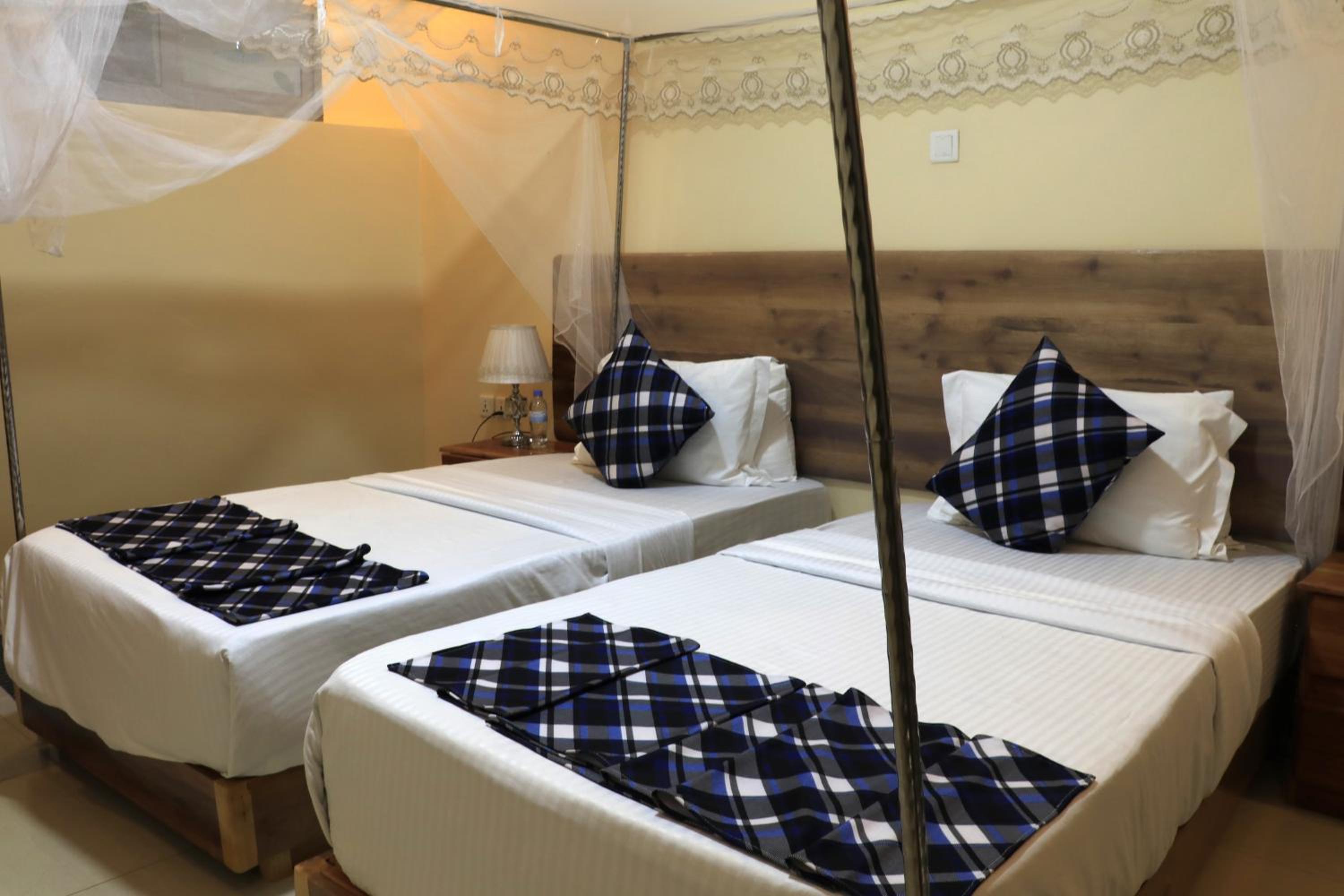 Twin Room with Lake View