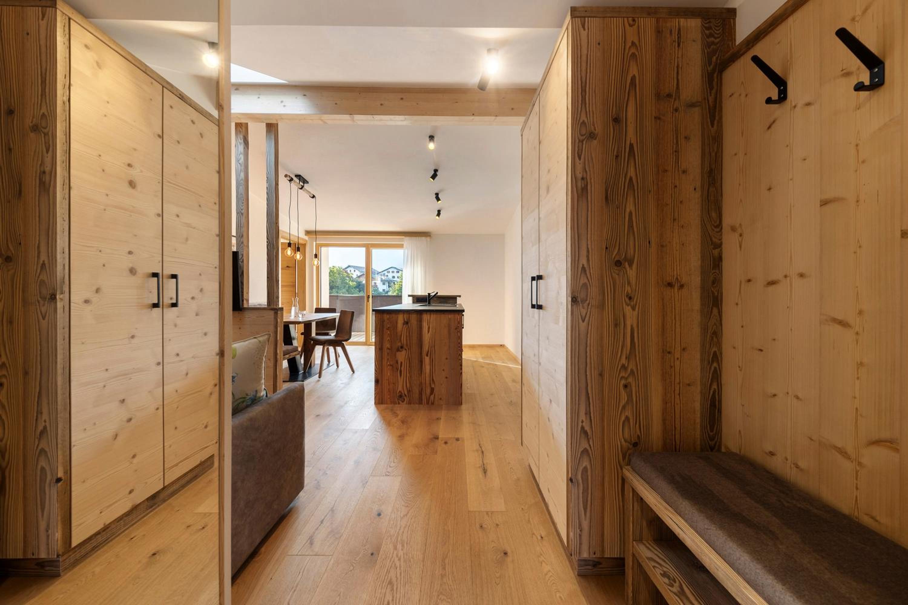 Two-Bedroom Deluxe Apartment with Garden View photo 2