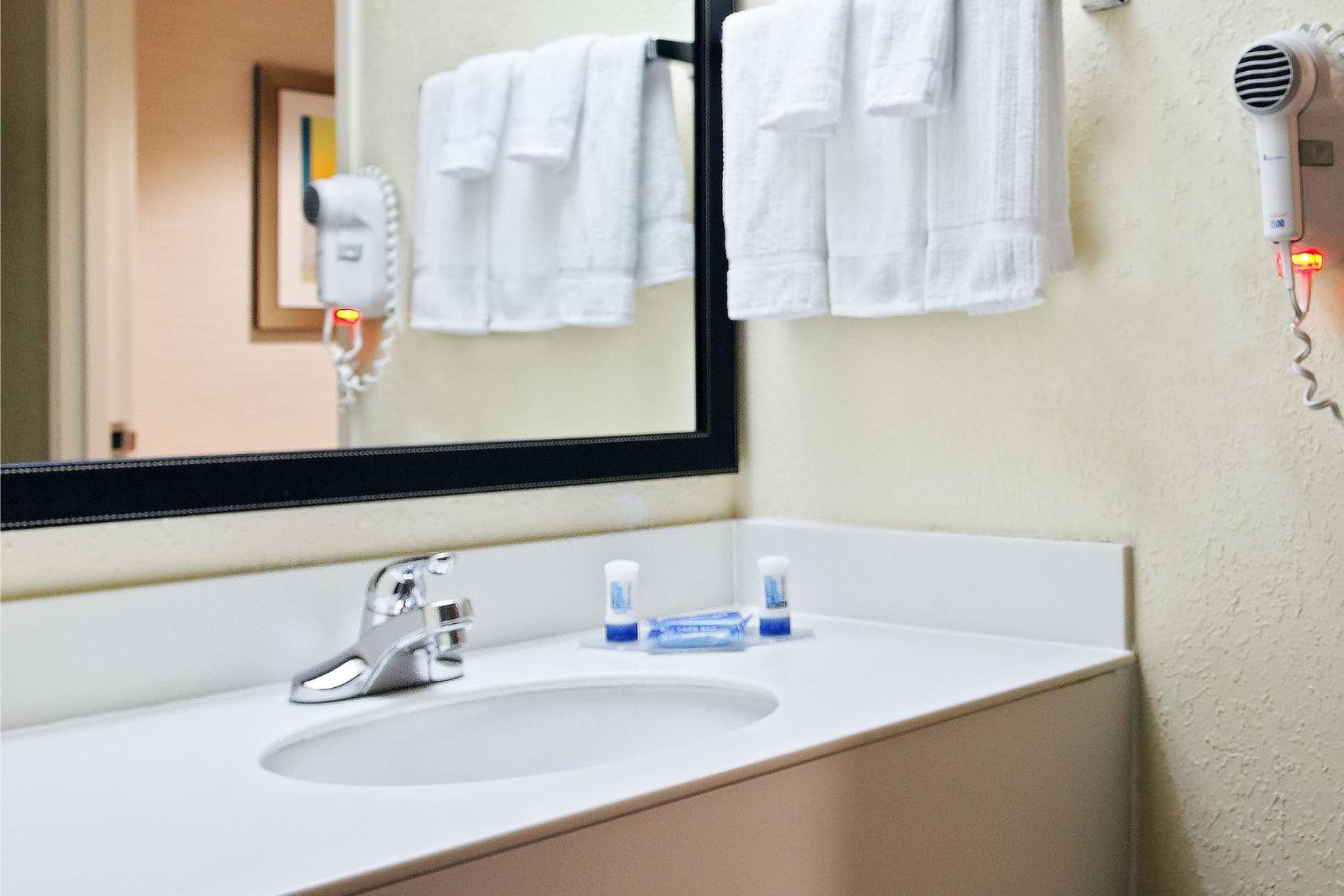 Fairfield Inn & Suites Charlotte Arrowood, Foto 3