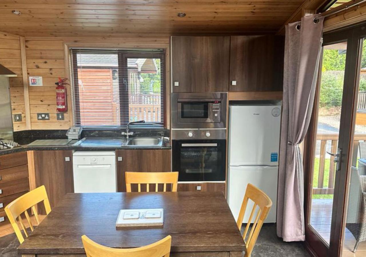 Two Bedroom Deluxe Lodge photo 2