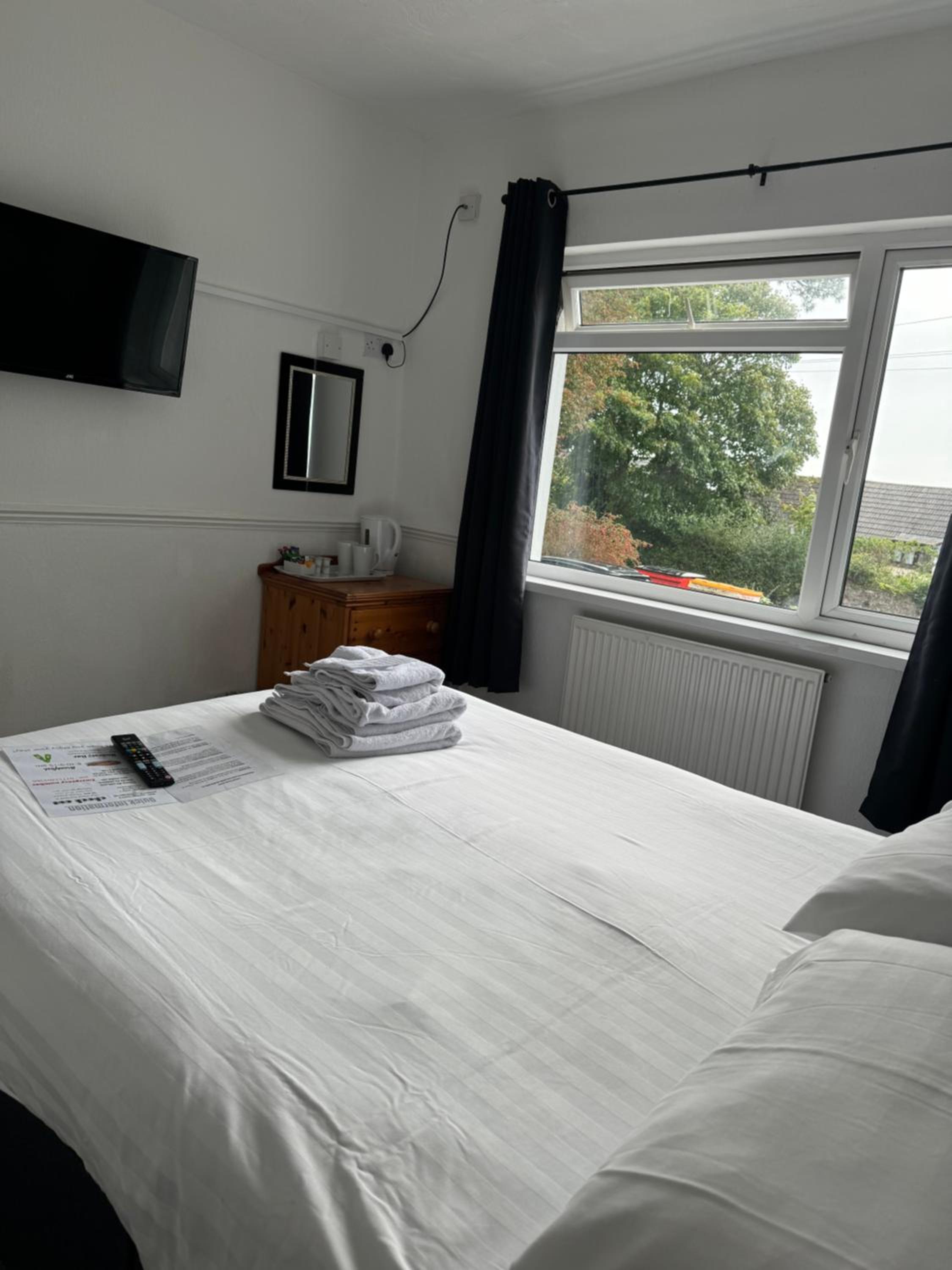 Double Room with Private External Bathroom
