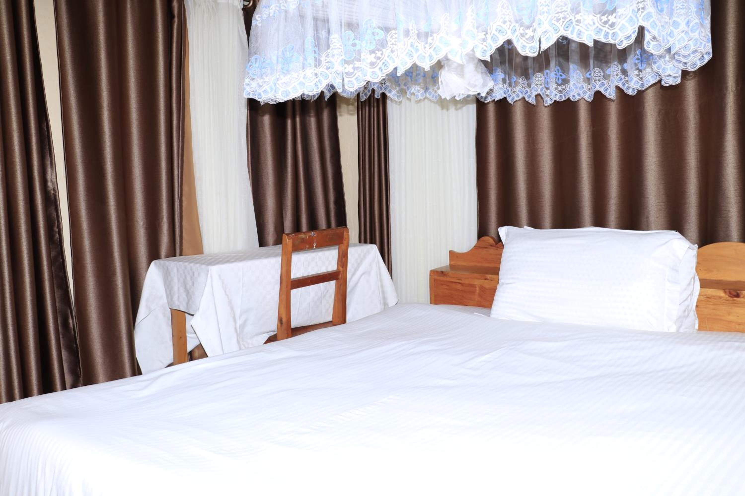 Single Room with Lake View