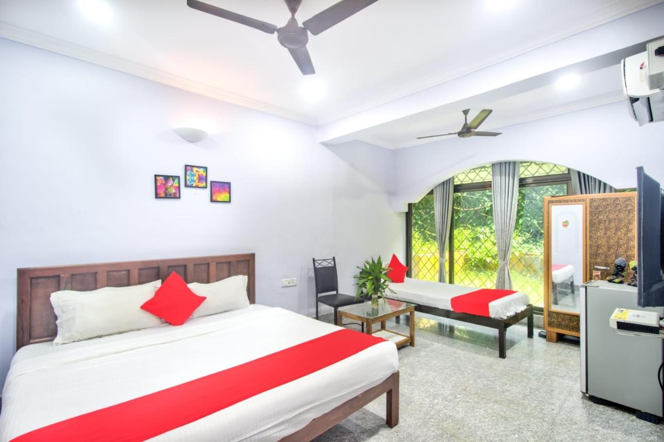 Deluxe King Room photo 1