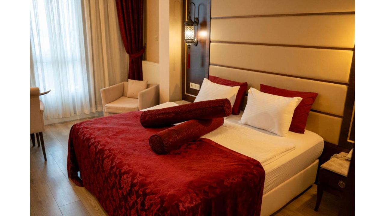 Superior Double or Twin Room with Lake View - Photo 1