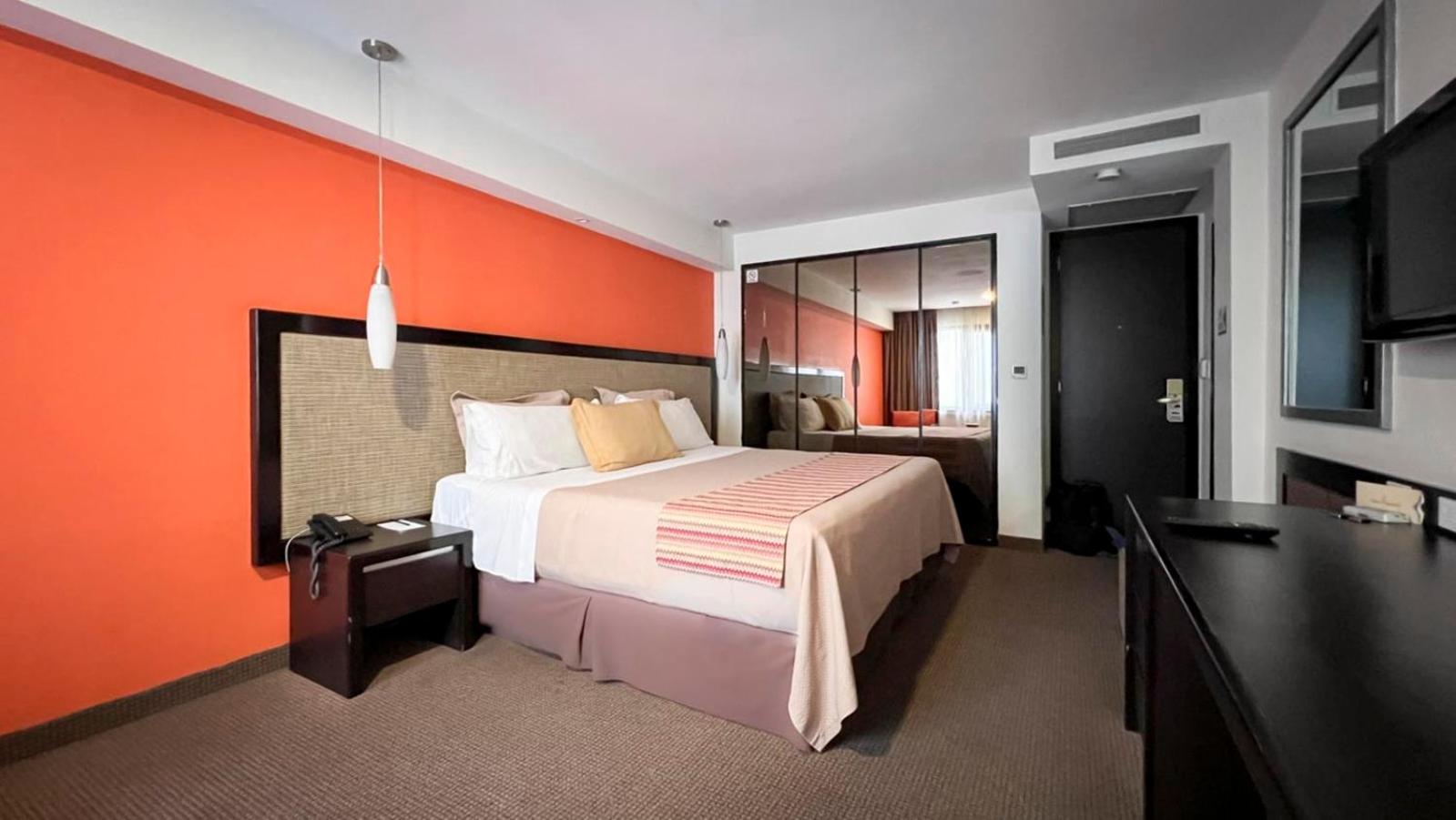 Junior Suite - Photo 11