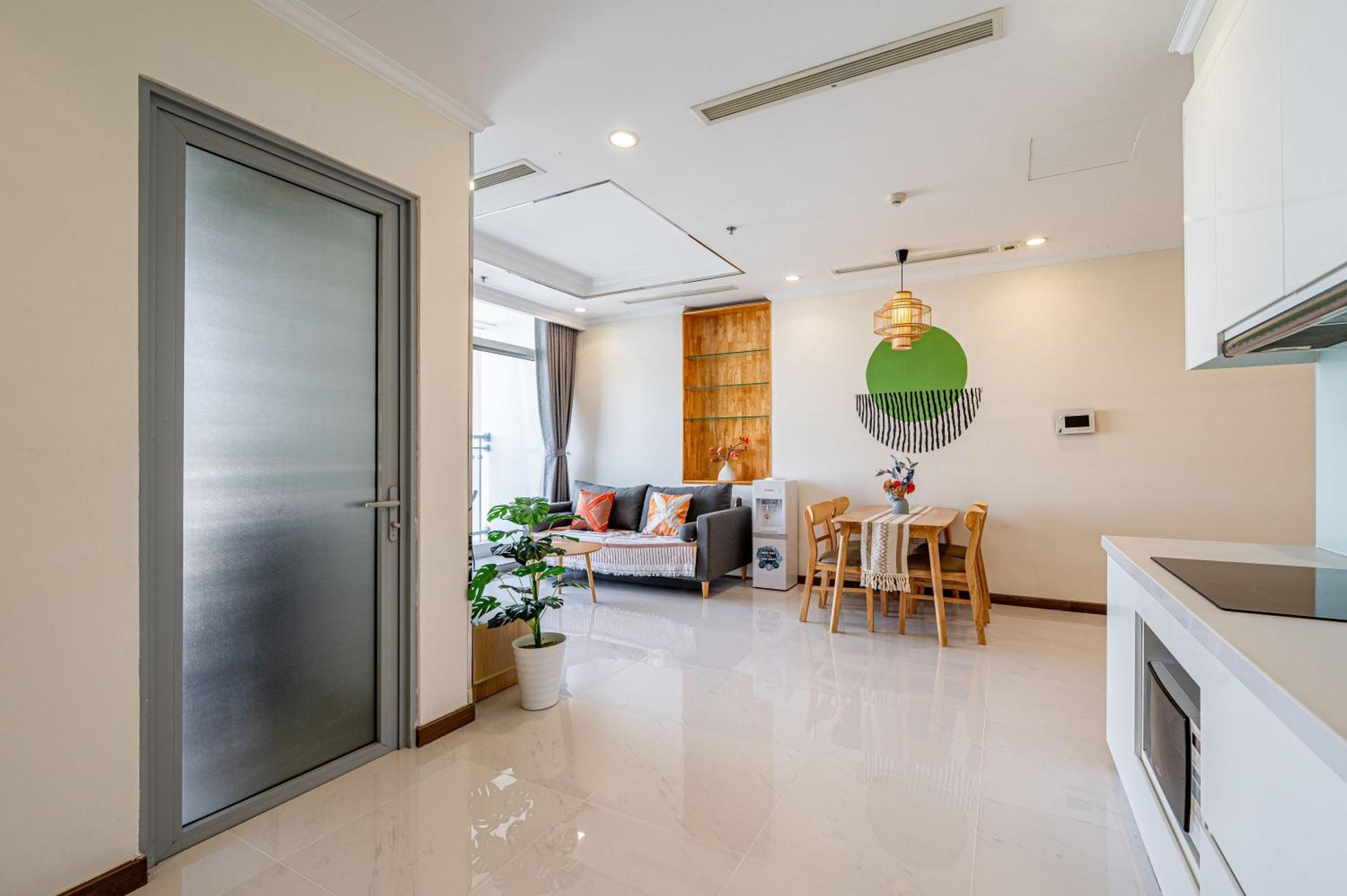Two-Bedroom Apartment With Balcony photo 3