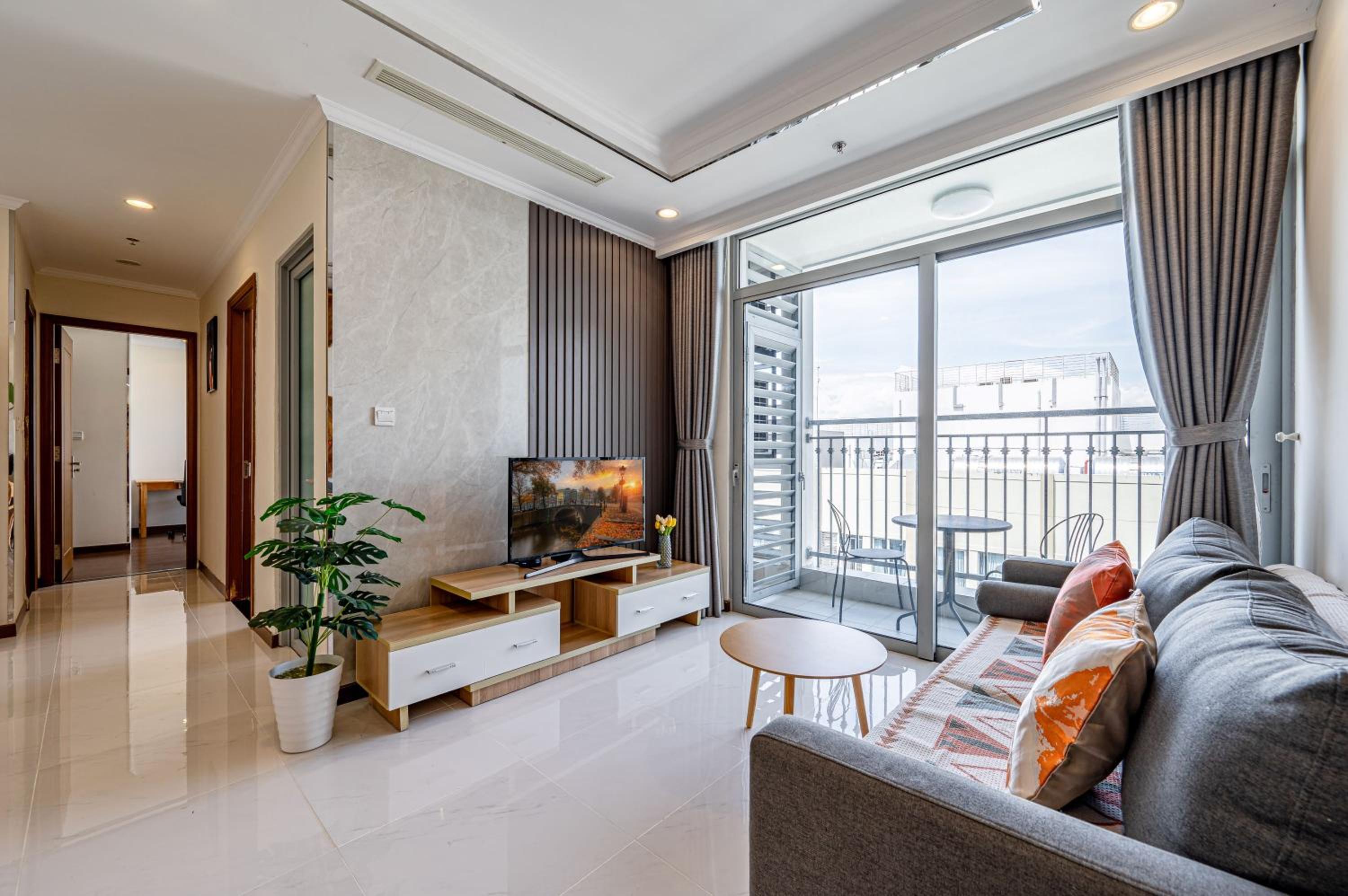 Two-Bedroom Apartment With Balcony photo 1