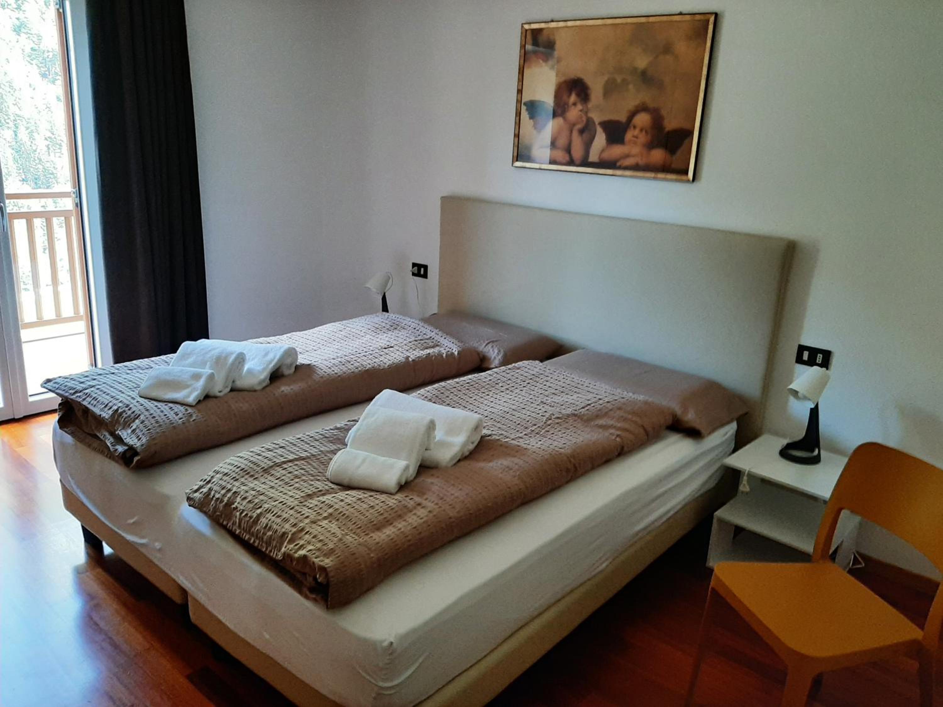 Three-Bedroom Standard Apartment photo 1