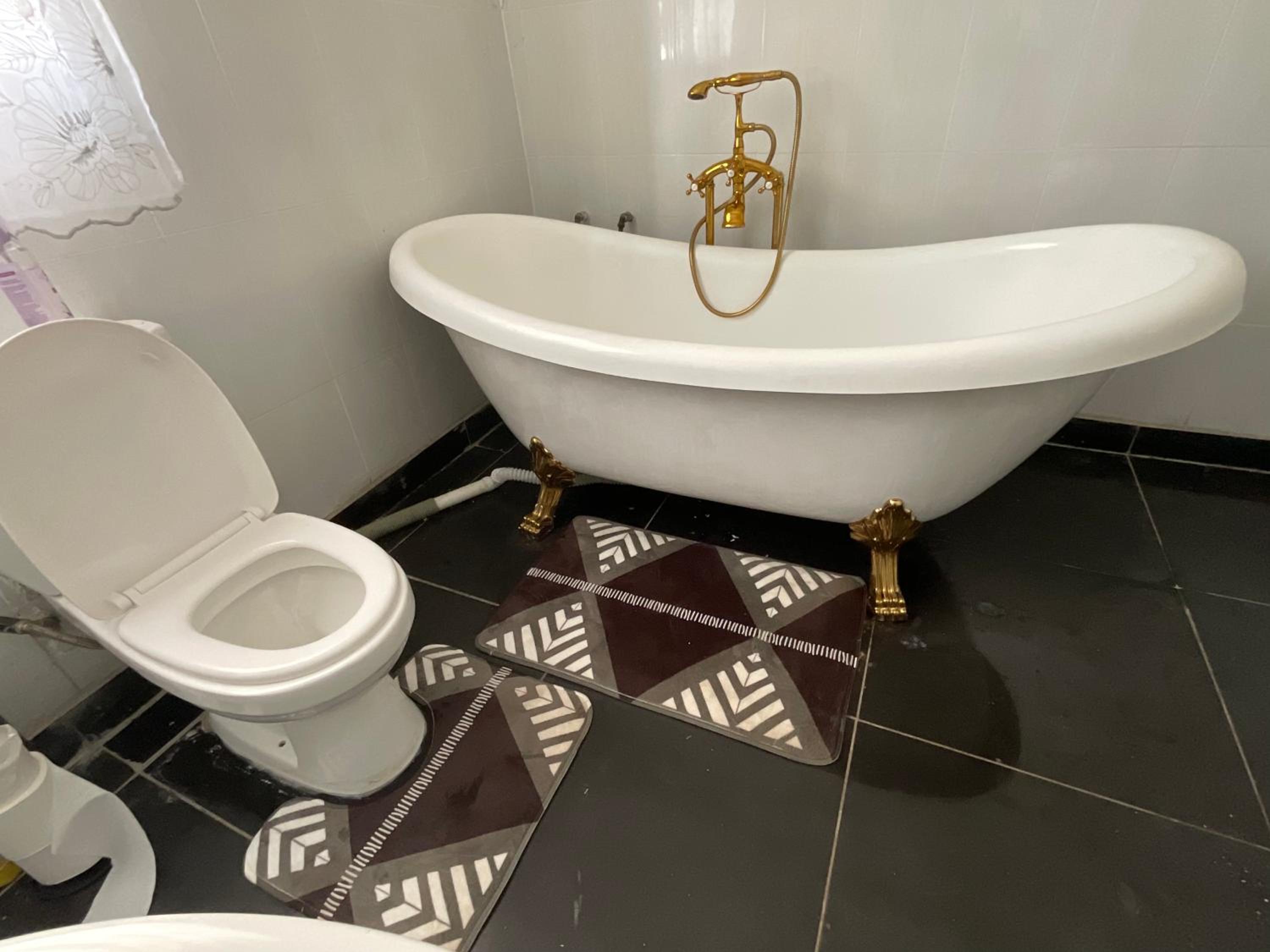Double Room with Private Bathroom photo 3