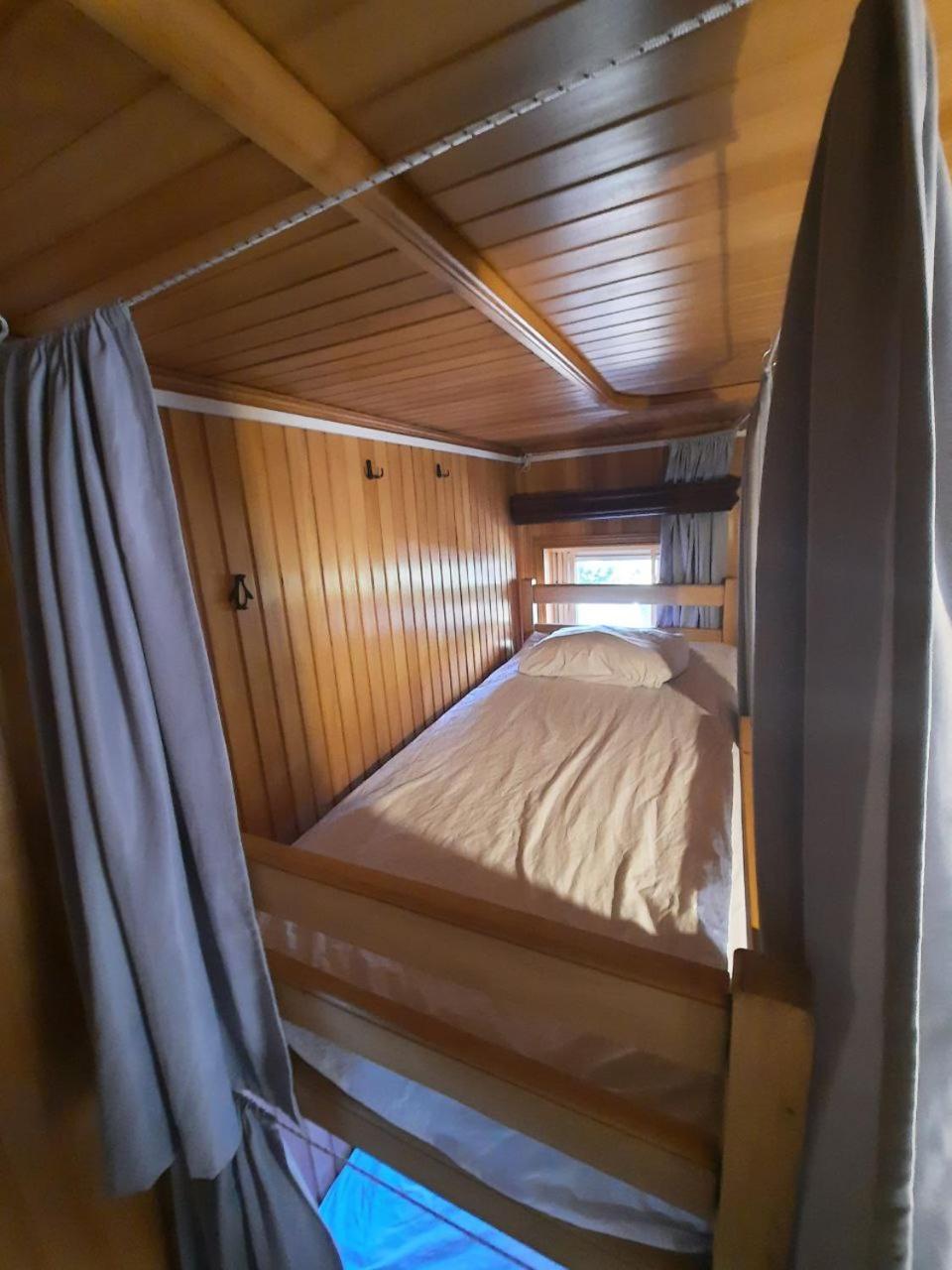 Bunk Bed In Mixed Dormitory Room photo 3