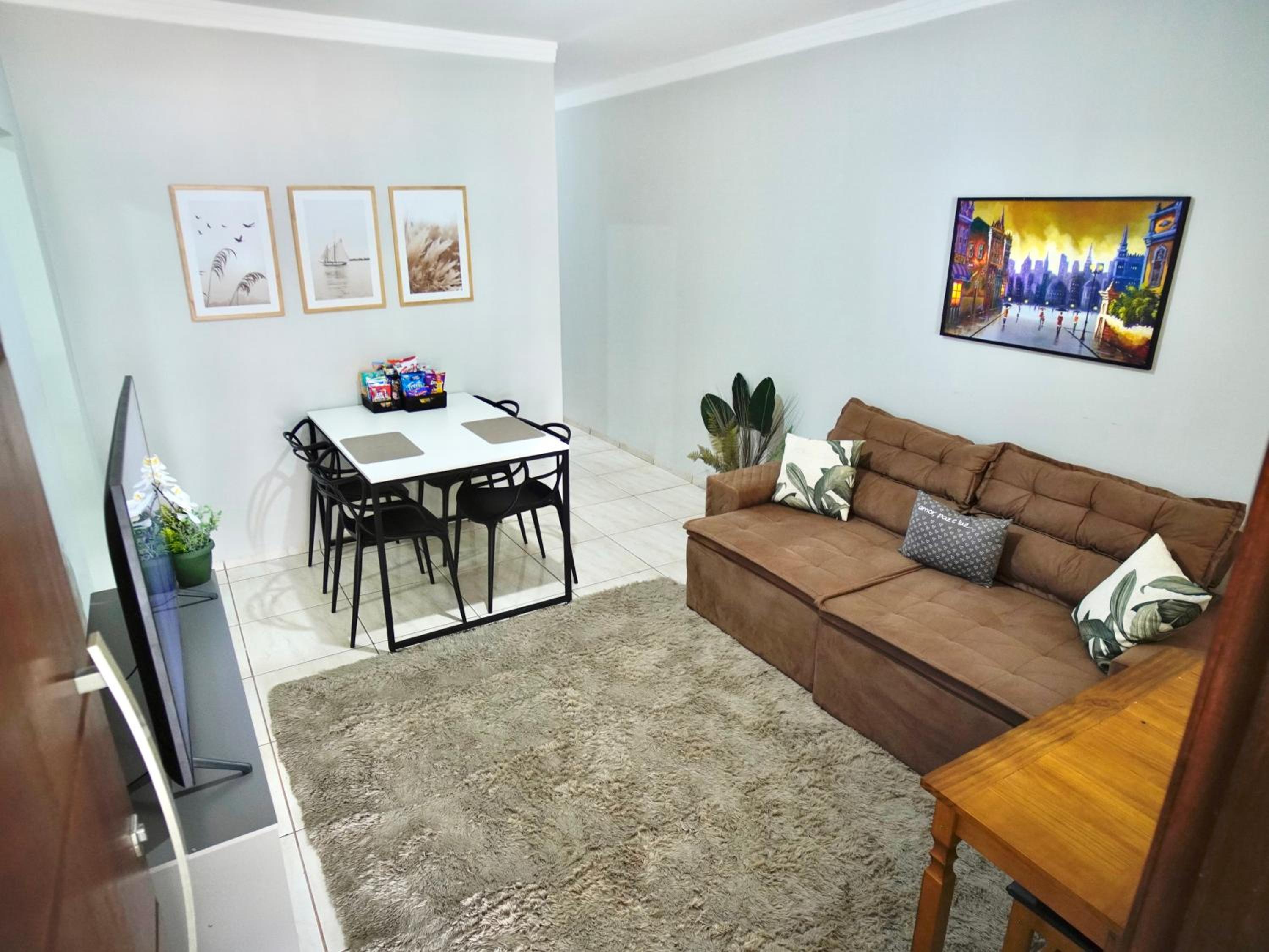 Two-Bedroom House photo 3