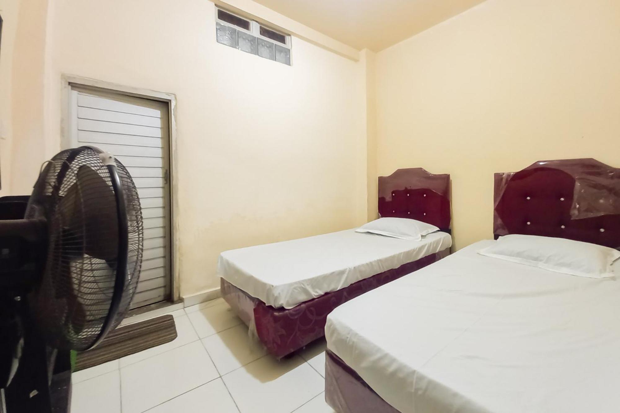 Standard Twin Room photo 3