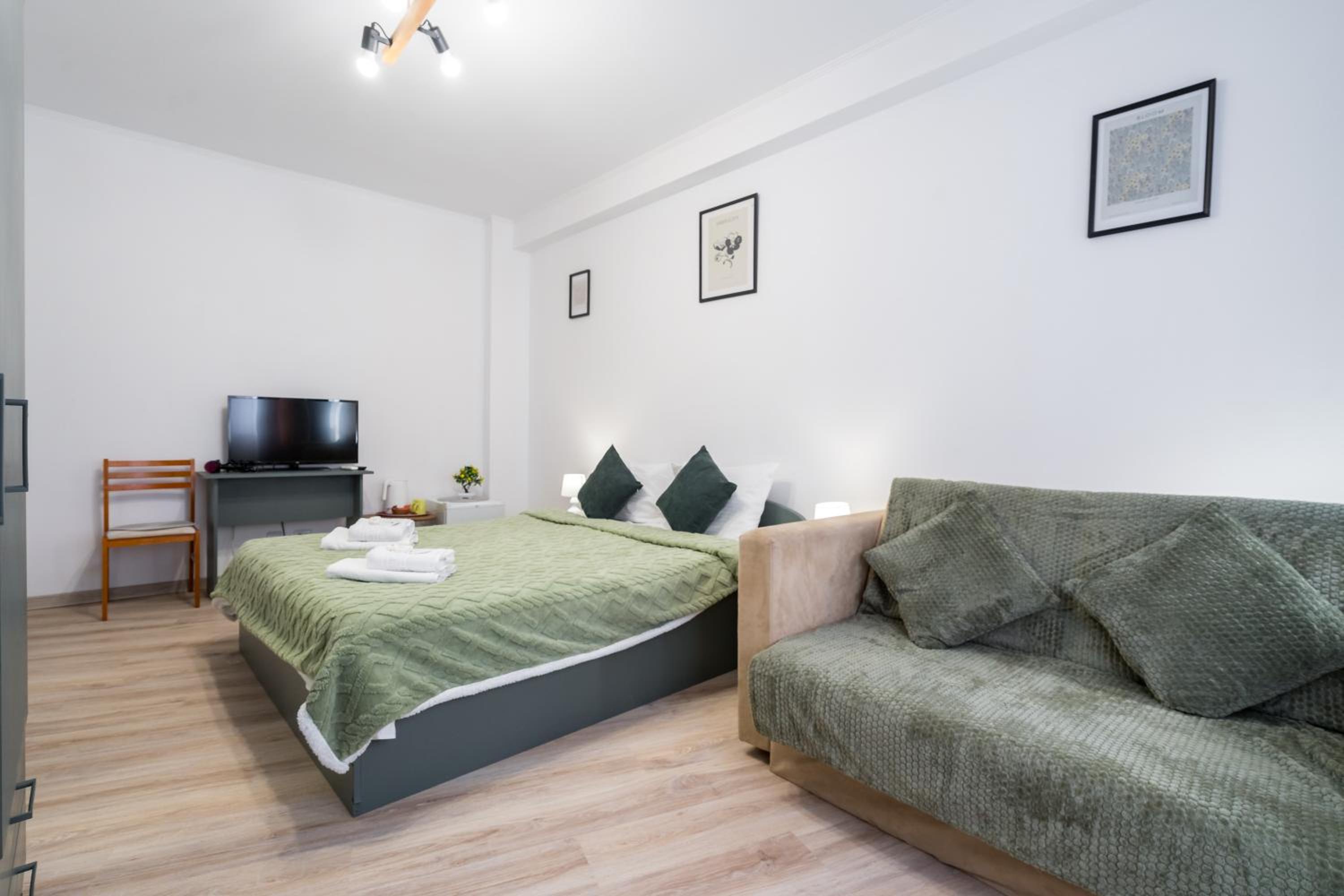 Deluxe Family Room - Photo 6