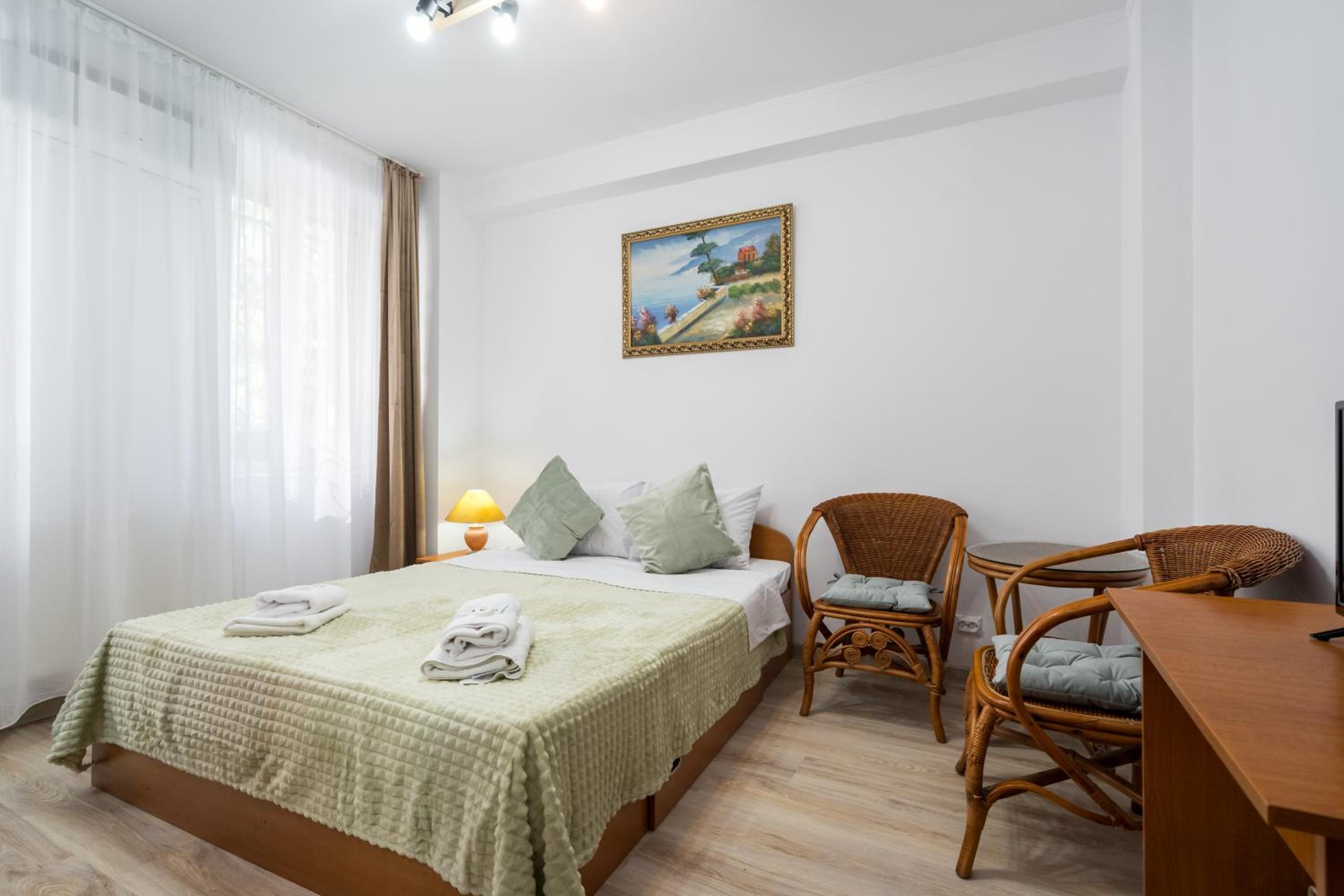 Deluxe Double Room - Photo 2