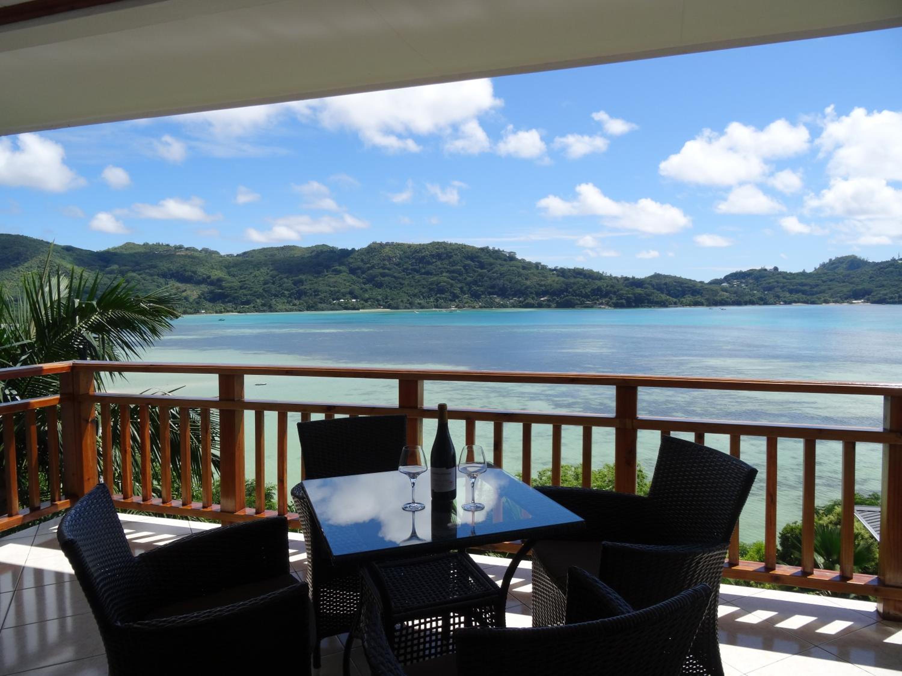 Standard Two-Bedroom Villa - Photo 17