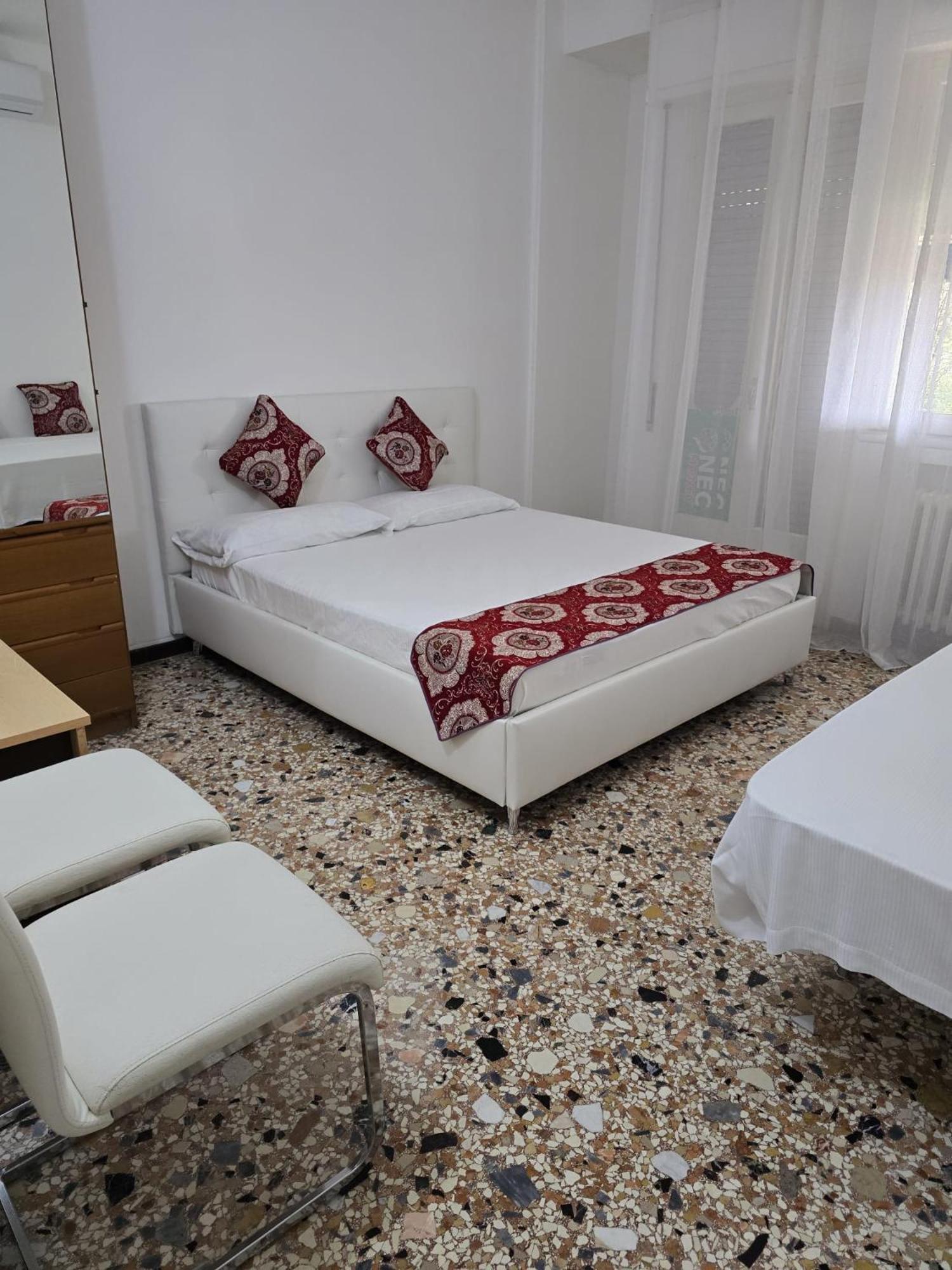 Triple Room With Shared Bathroom