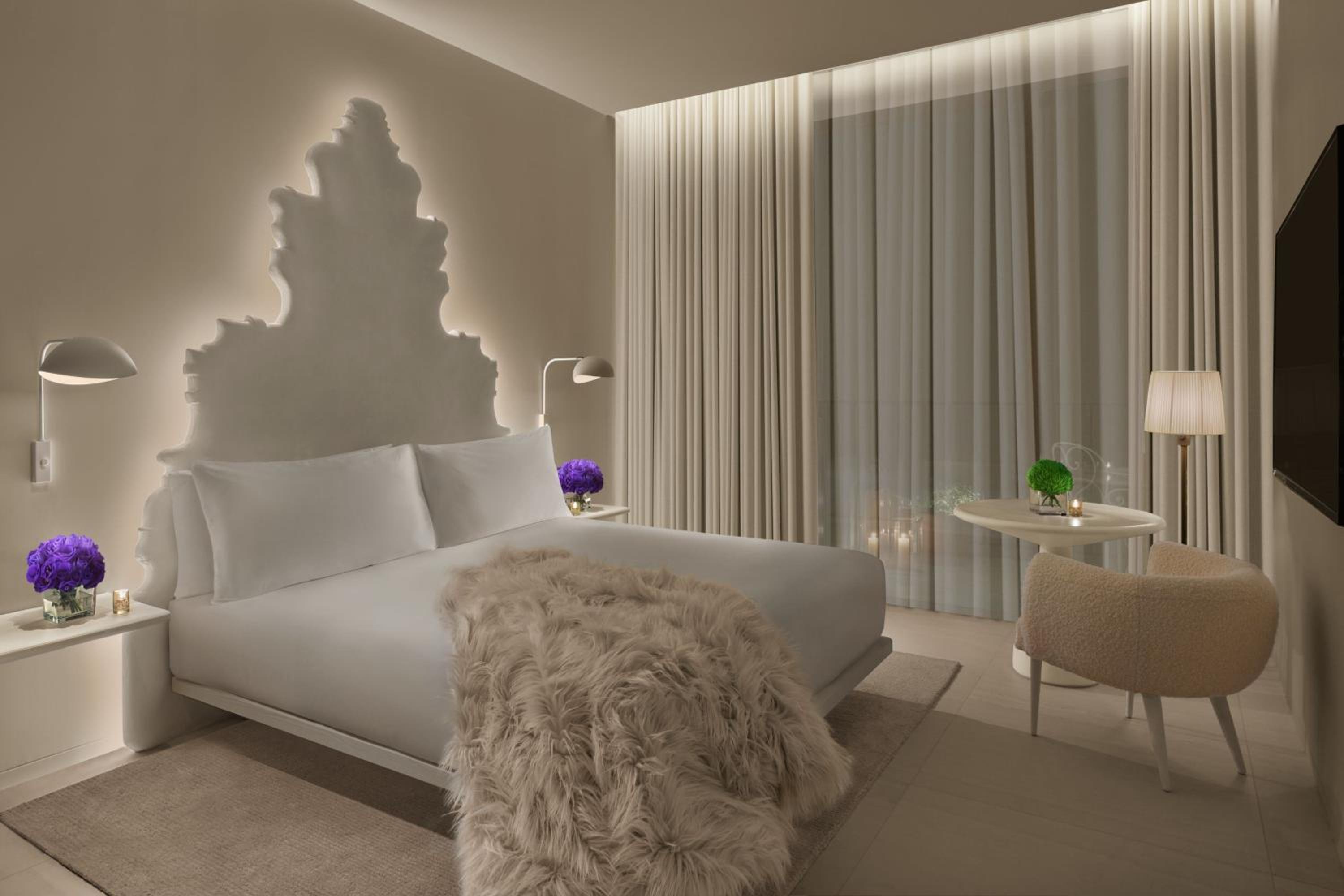 Superior King Room with Balcony