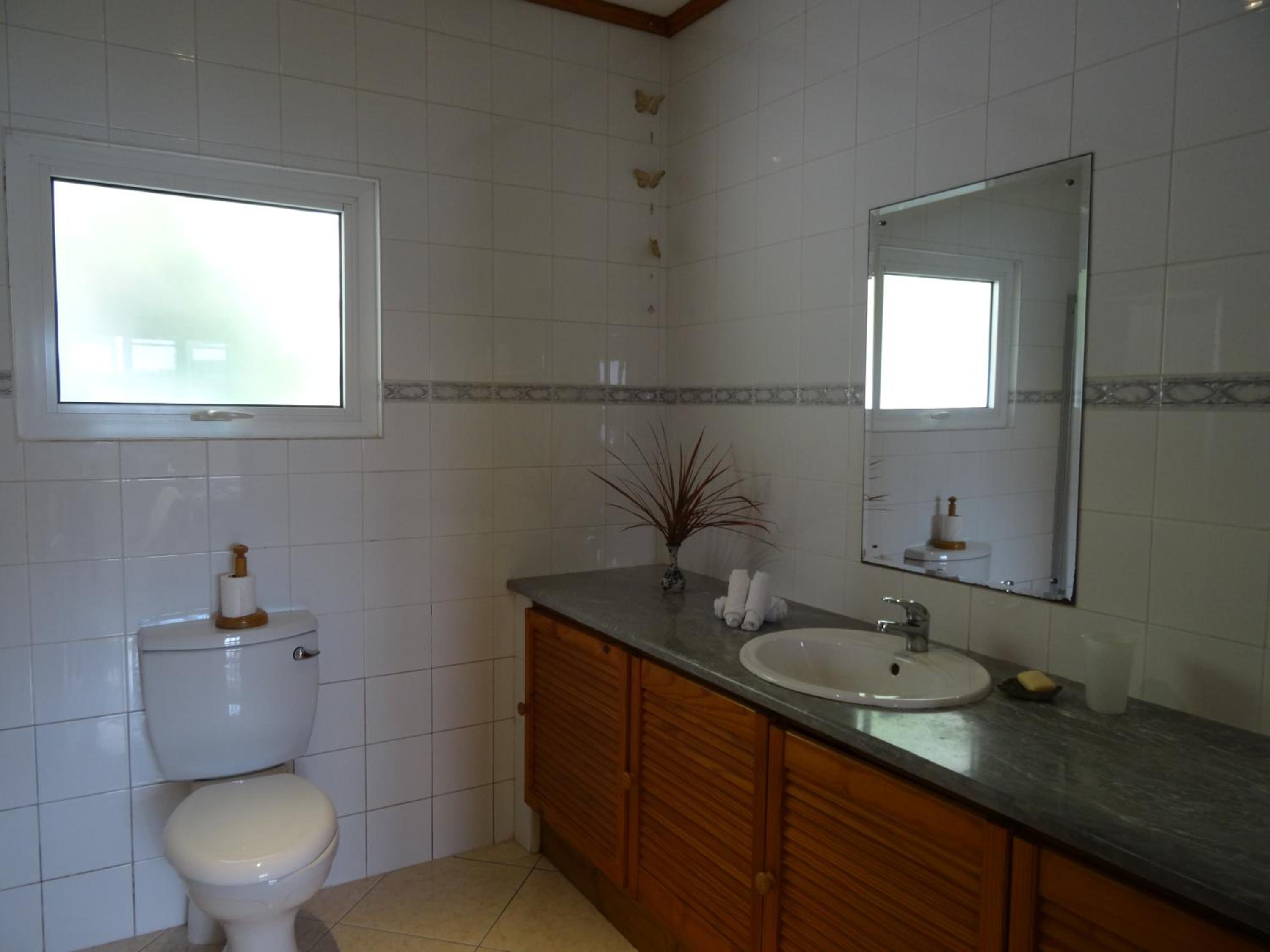 Standard Two-Bedroom Villa - Photo 19