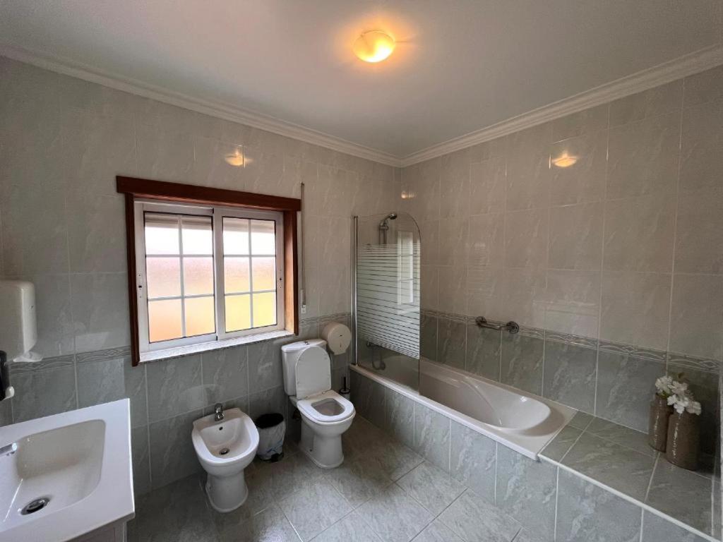 Double Room with Shared Bathroom photo 3