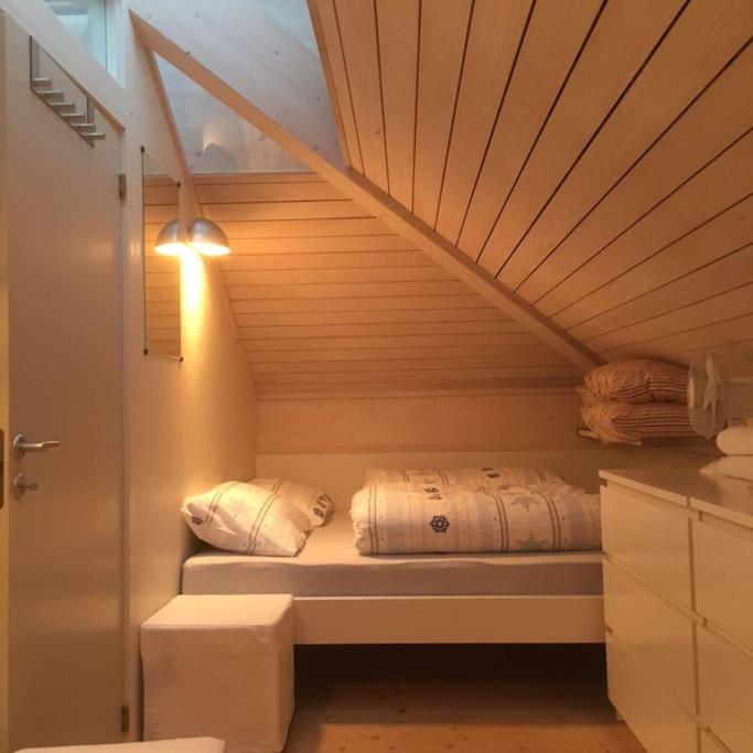Four-Bedroom House photo 1