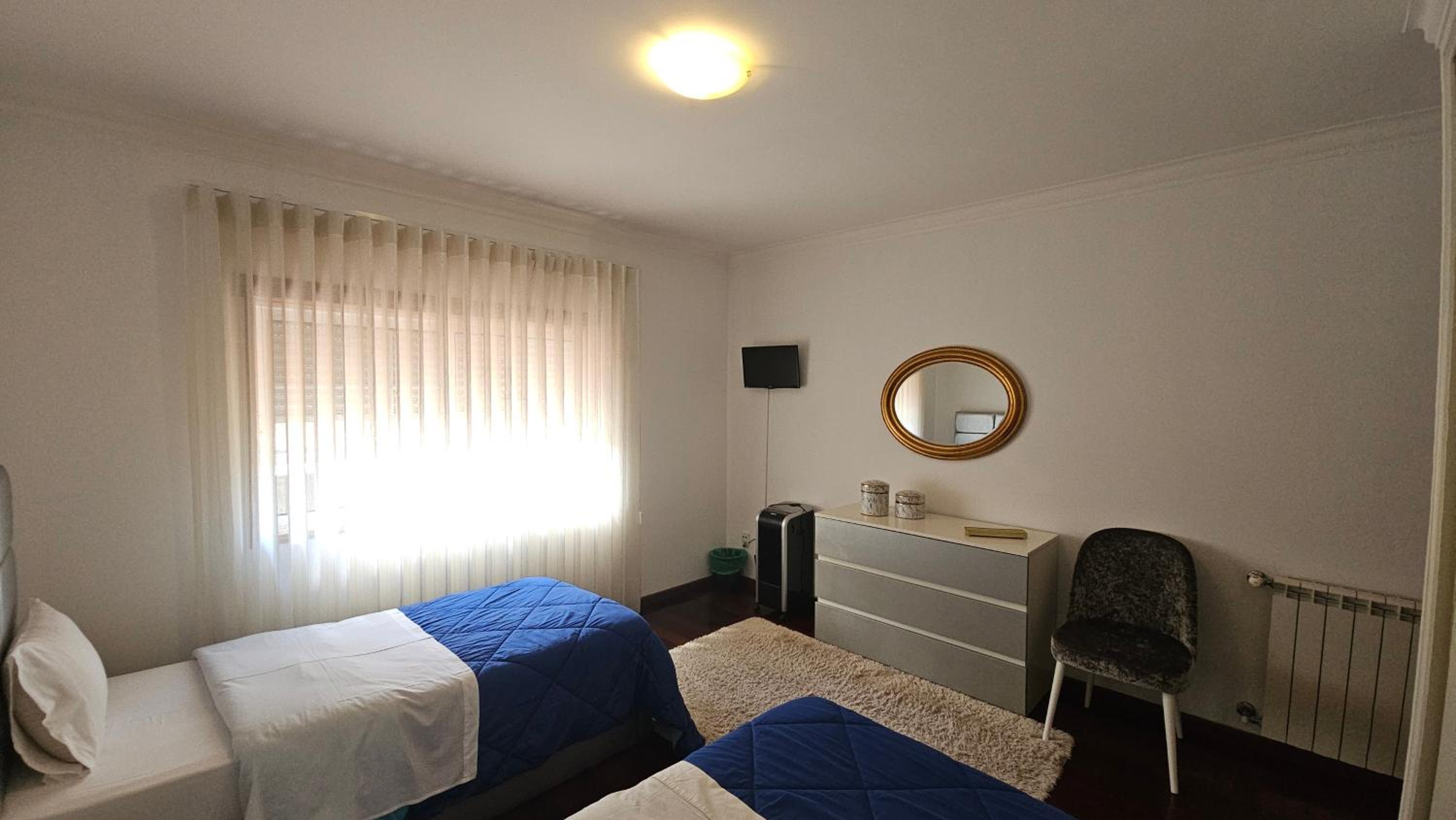 Double Room - Photo 5