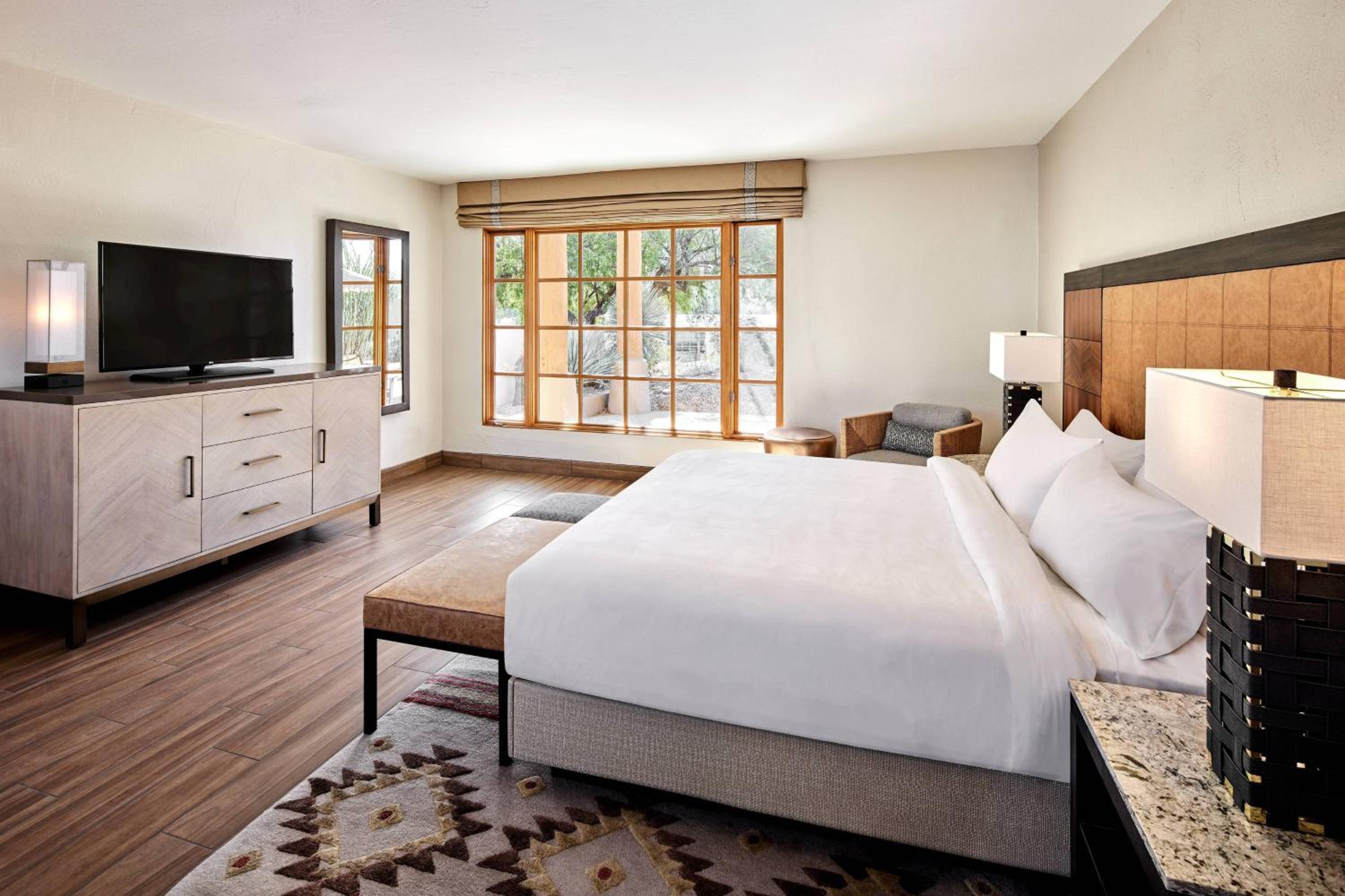 One-Bedroom King Suite - Photo 1