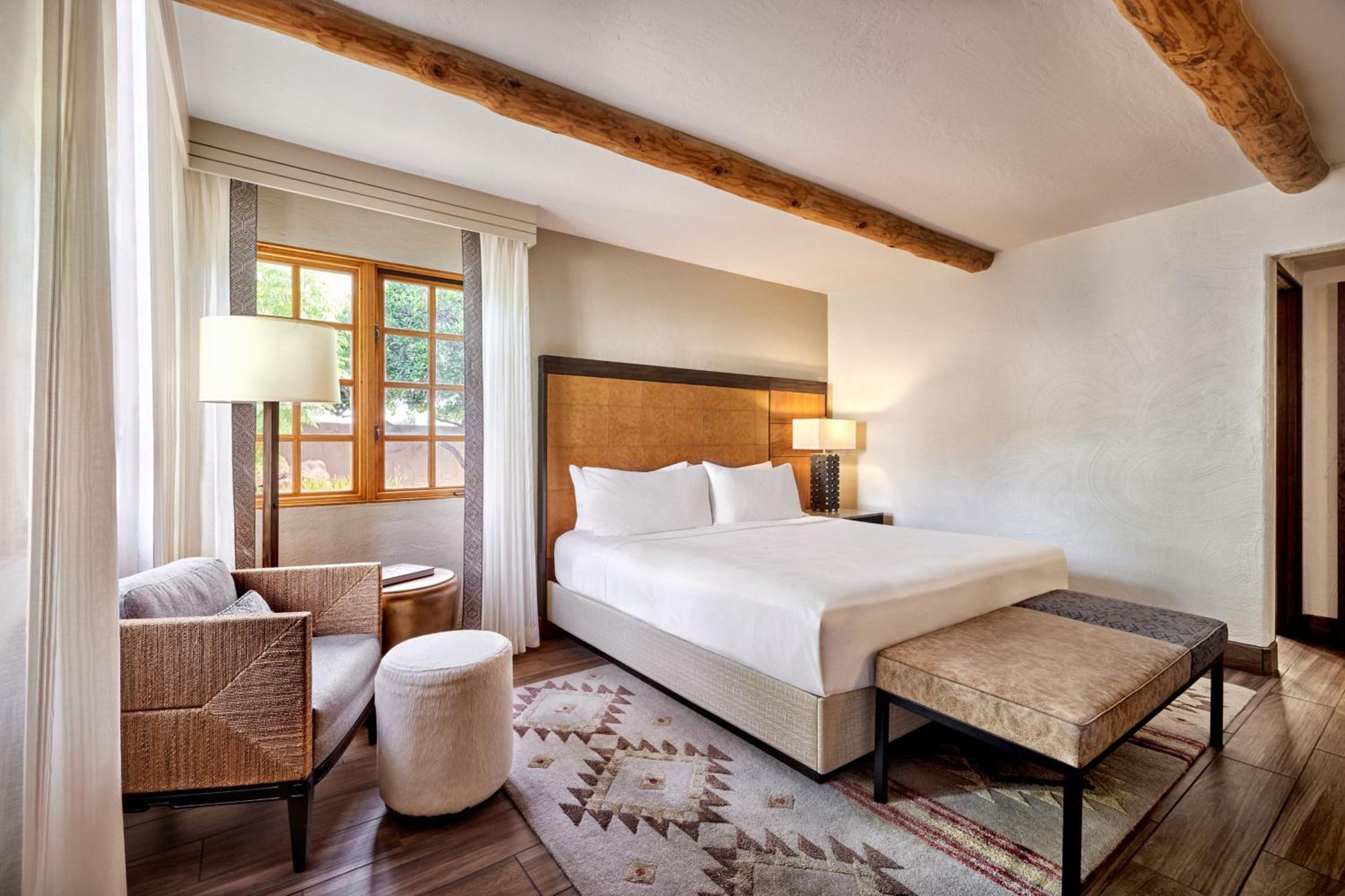 Two Bedroom Pool Suite, 2 Bedroom Suite - Photo 6